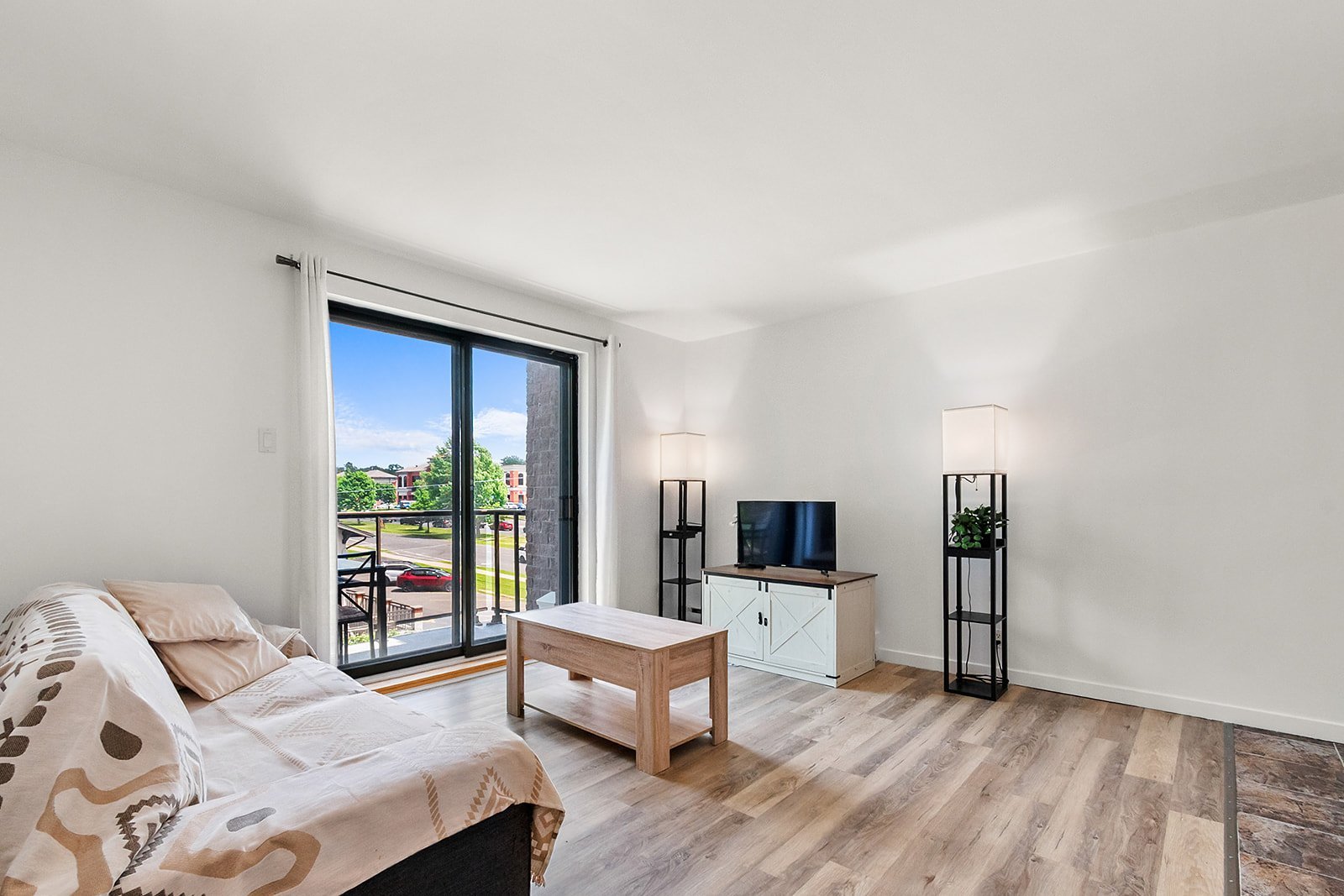 Condo — 7