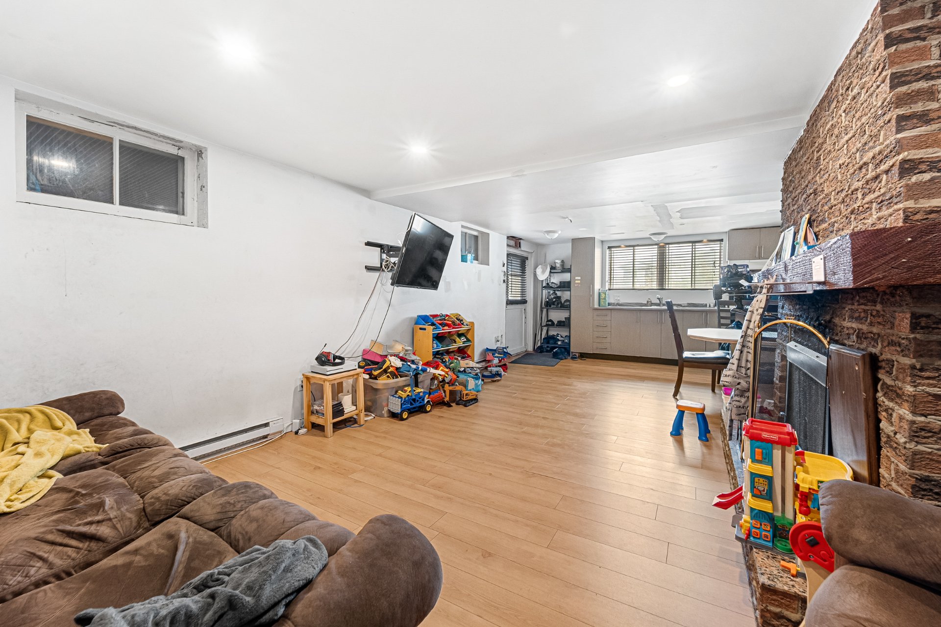 Photo 17 : Duplex, Québec