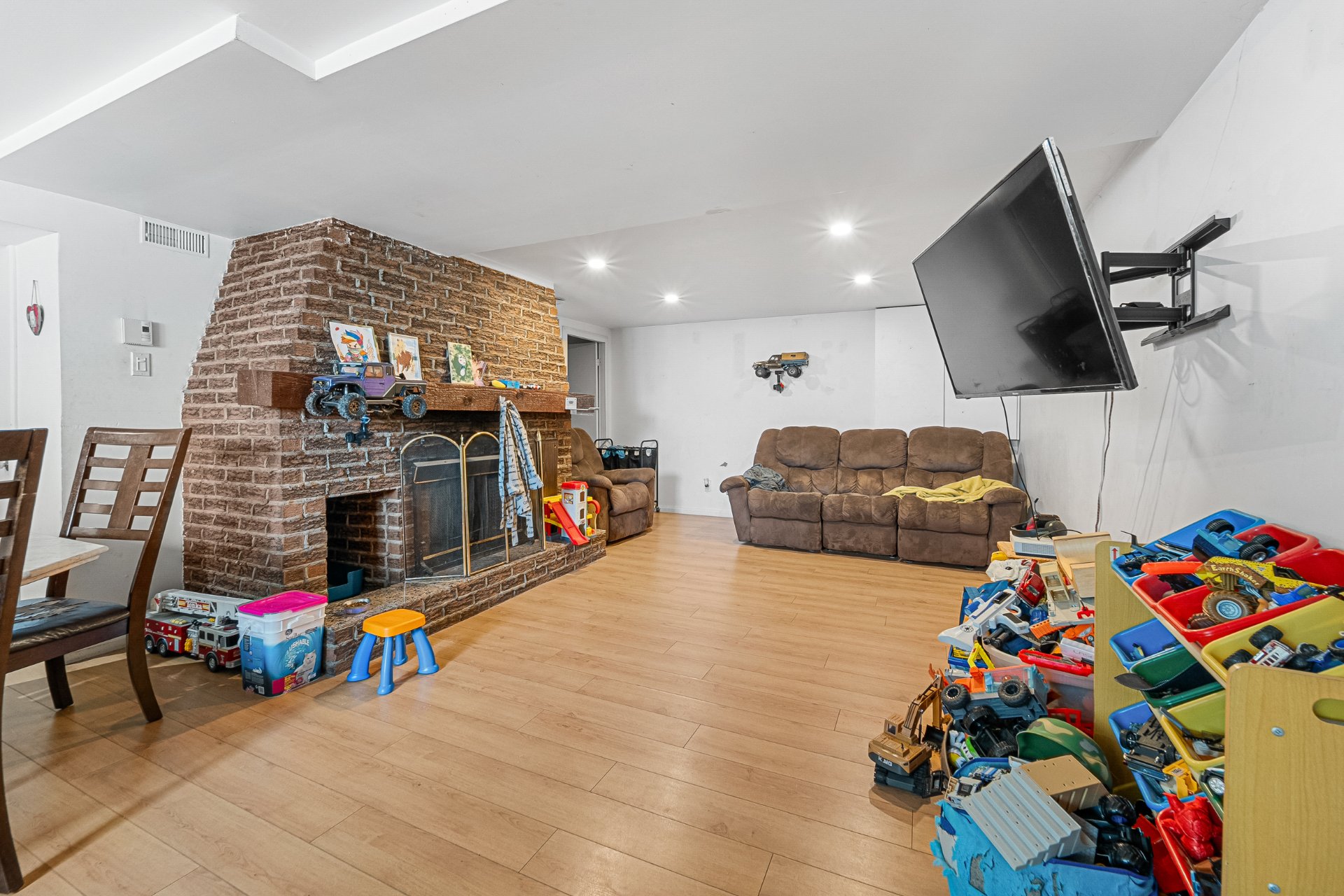 Photo 16 : Duplex, Québec
