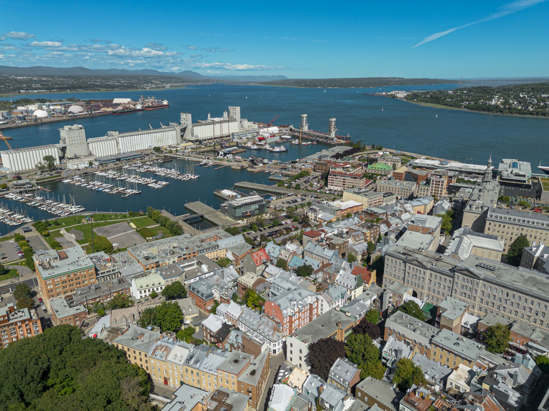 Photo 24 : Copropriété, Québec