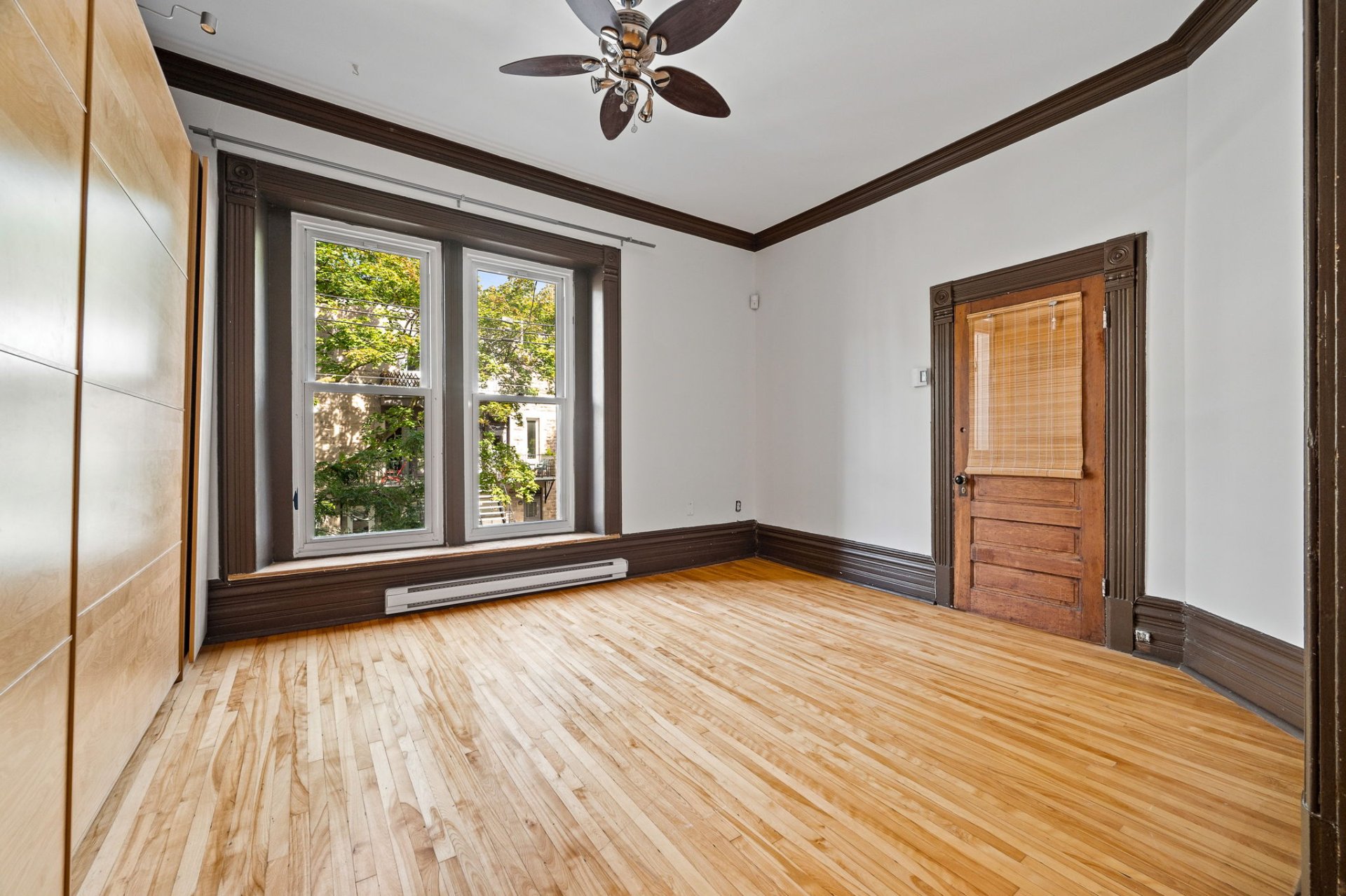 4322 Rue Berri