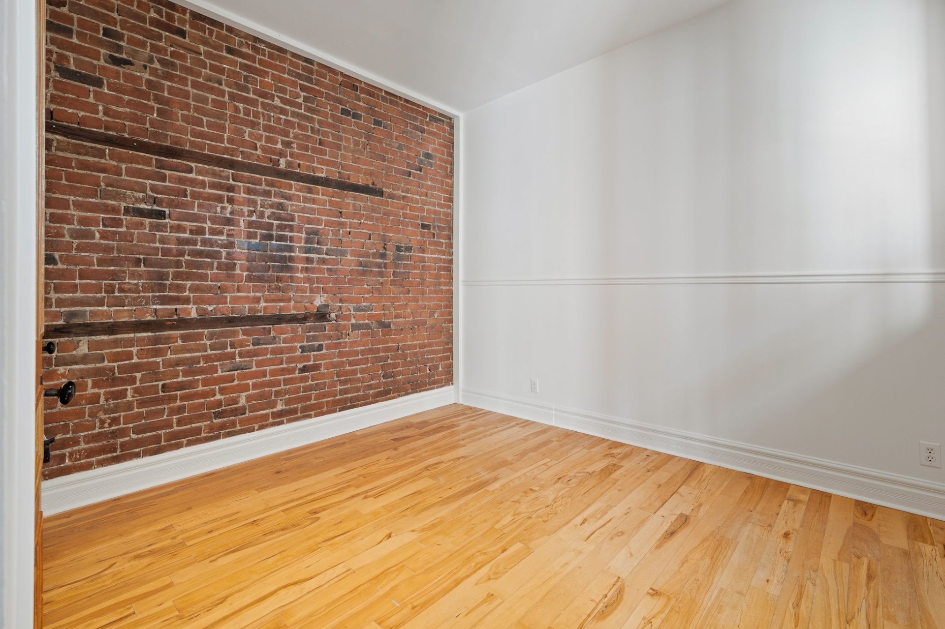 4322 Rue Berri