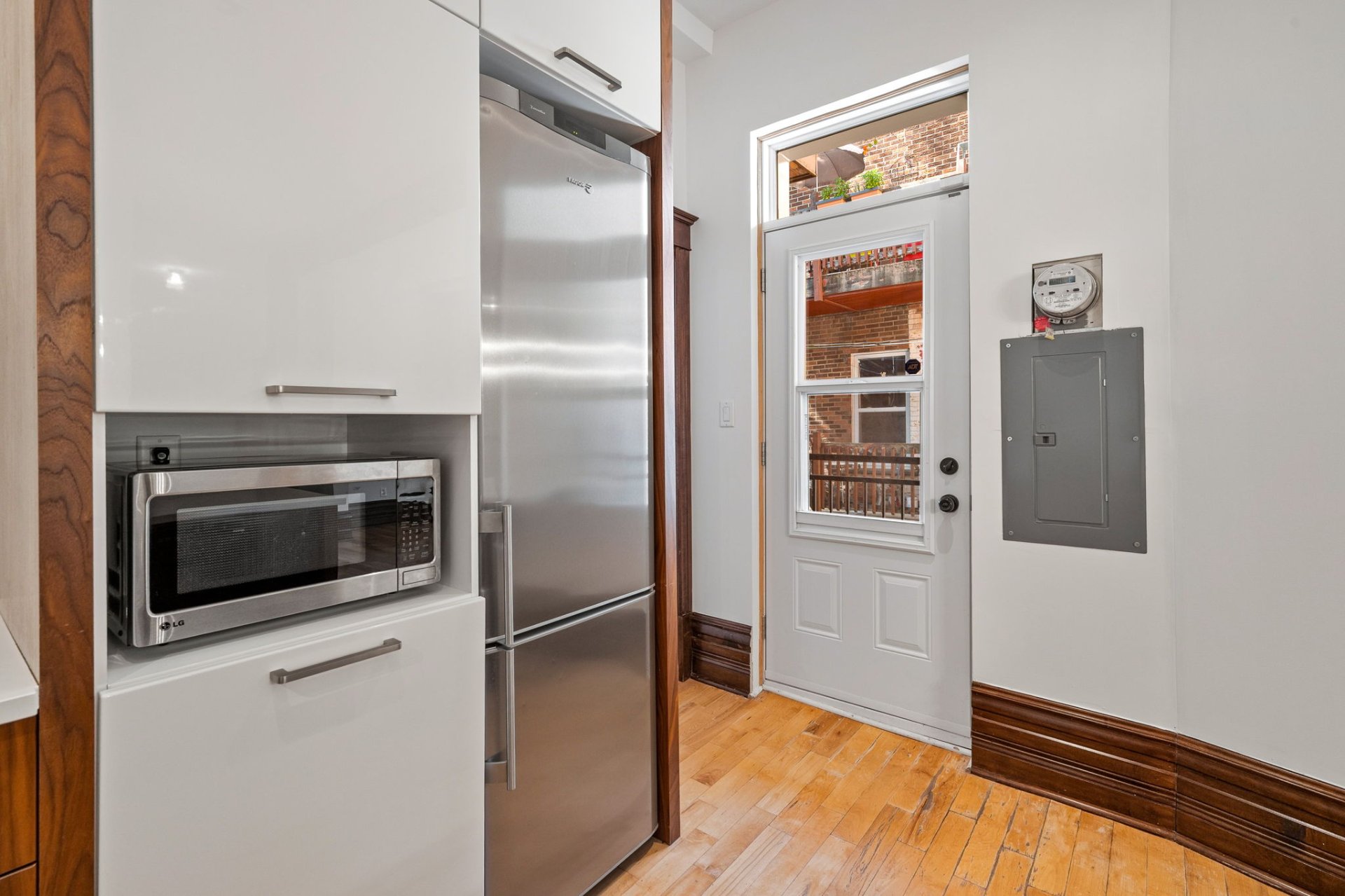 4322 Rue Berri