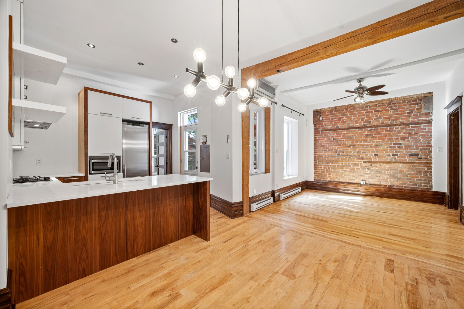 4322 Rue Berri