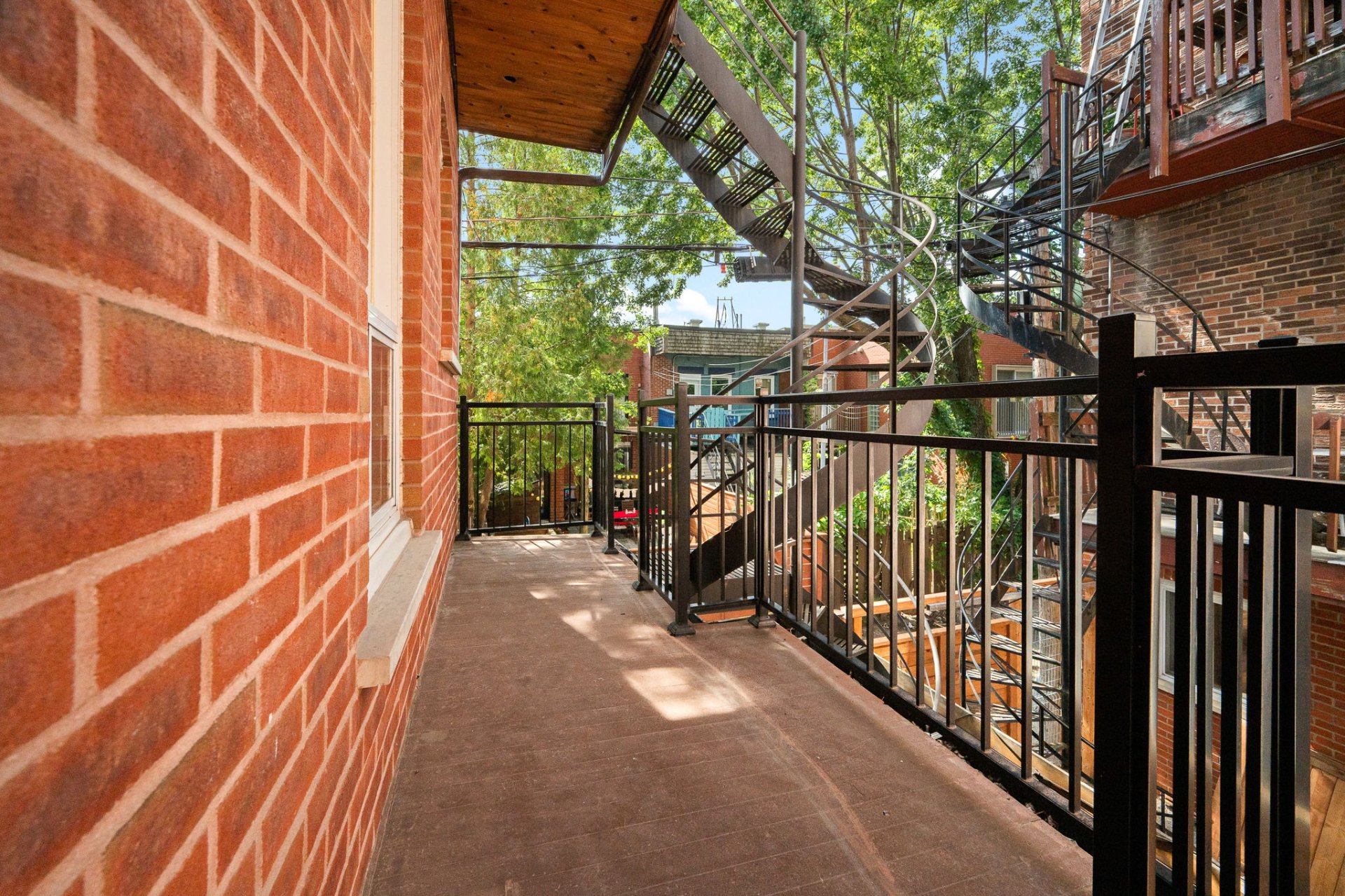 4322 Rue Berri