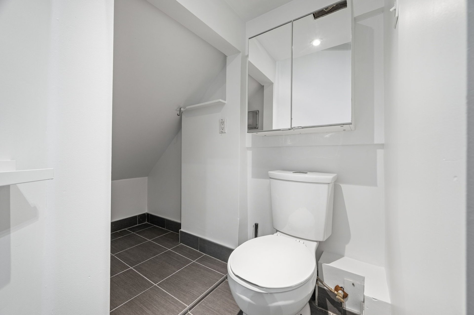 4322 Rue Berri
