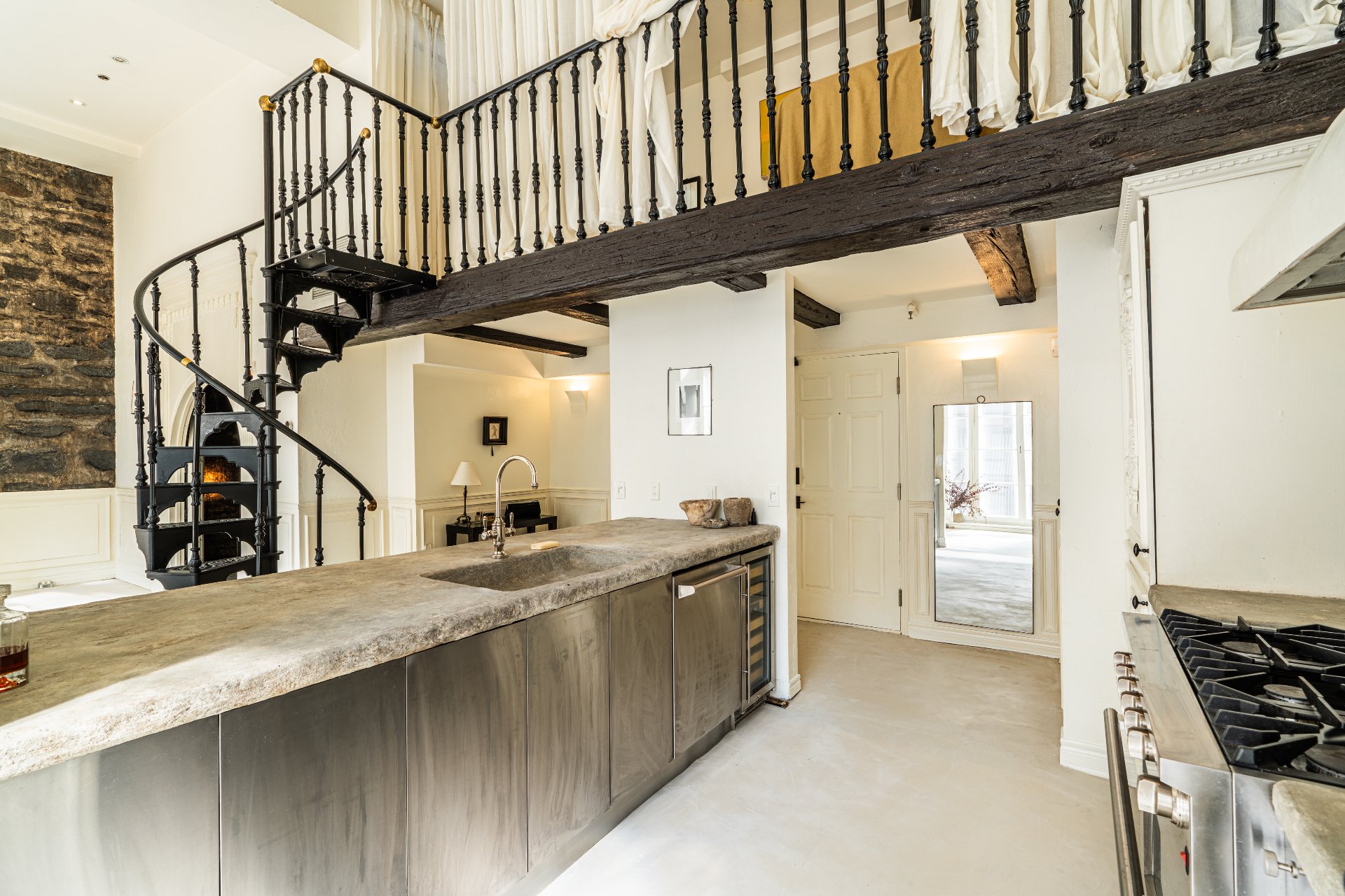 Condo — 21