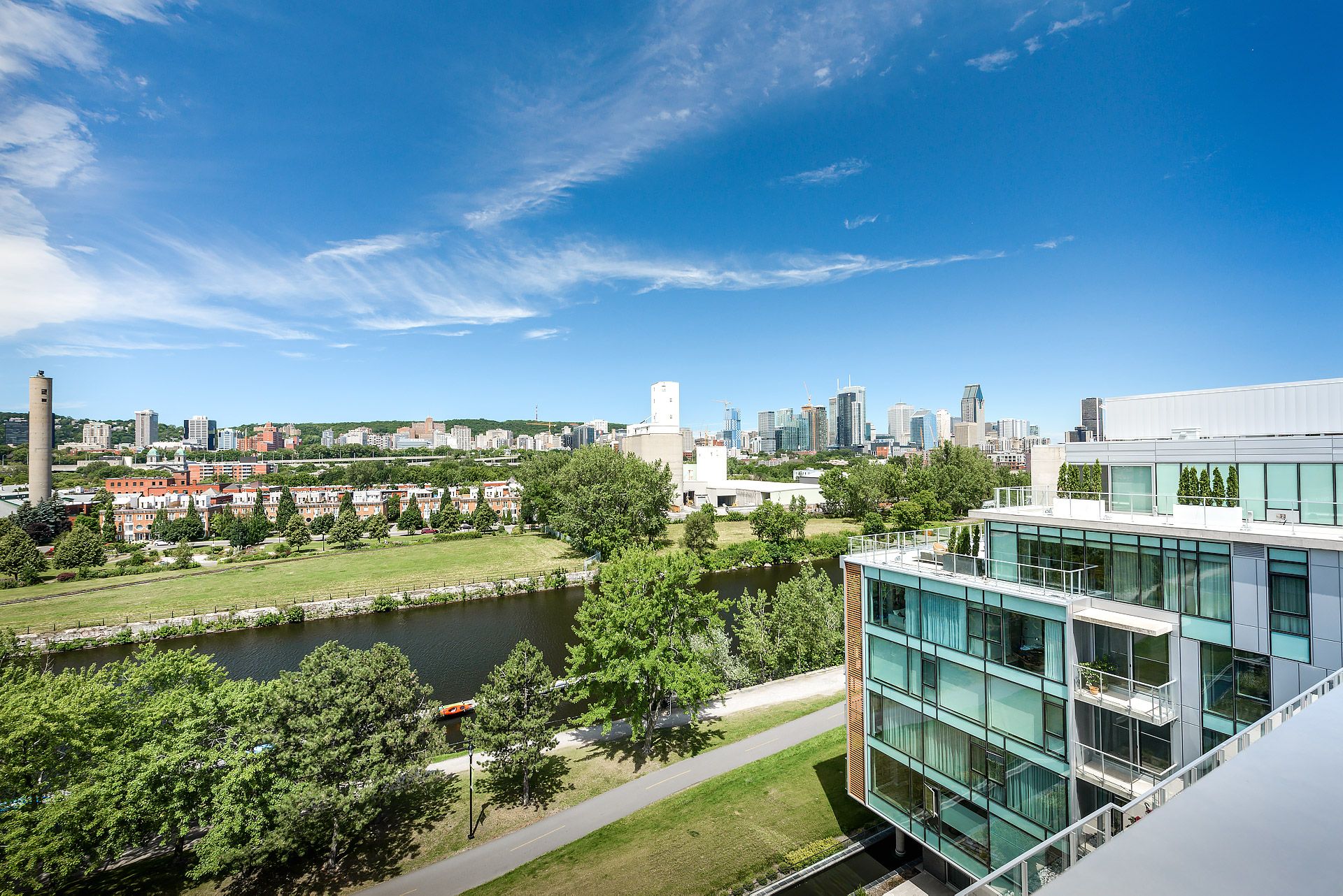 Vue – 2365, Rue St-Patrick, app. A102