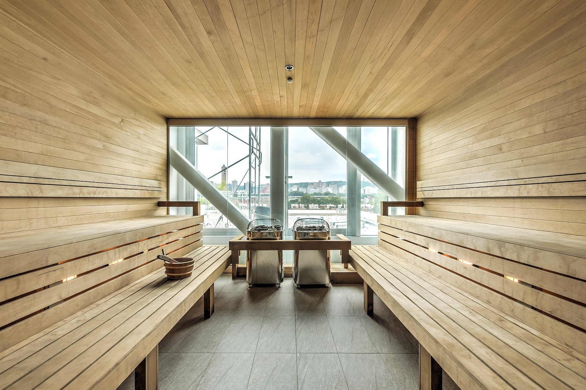 Sauna – 2365, Rue St-Patrick, app. A102