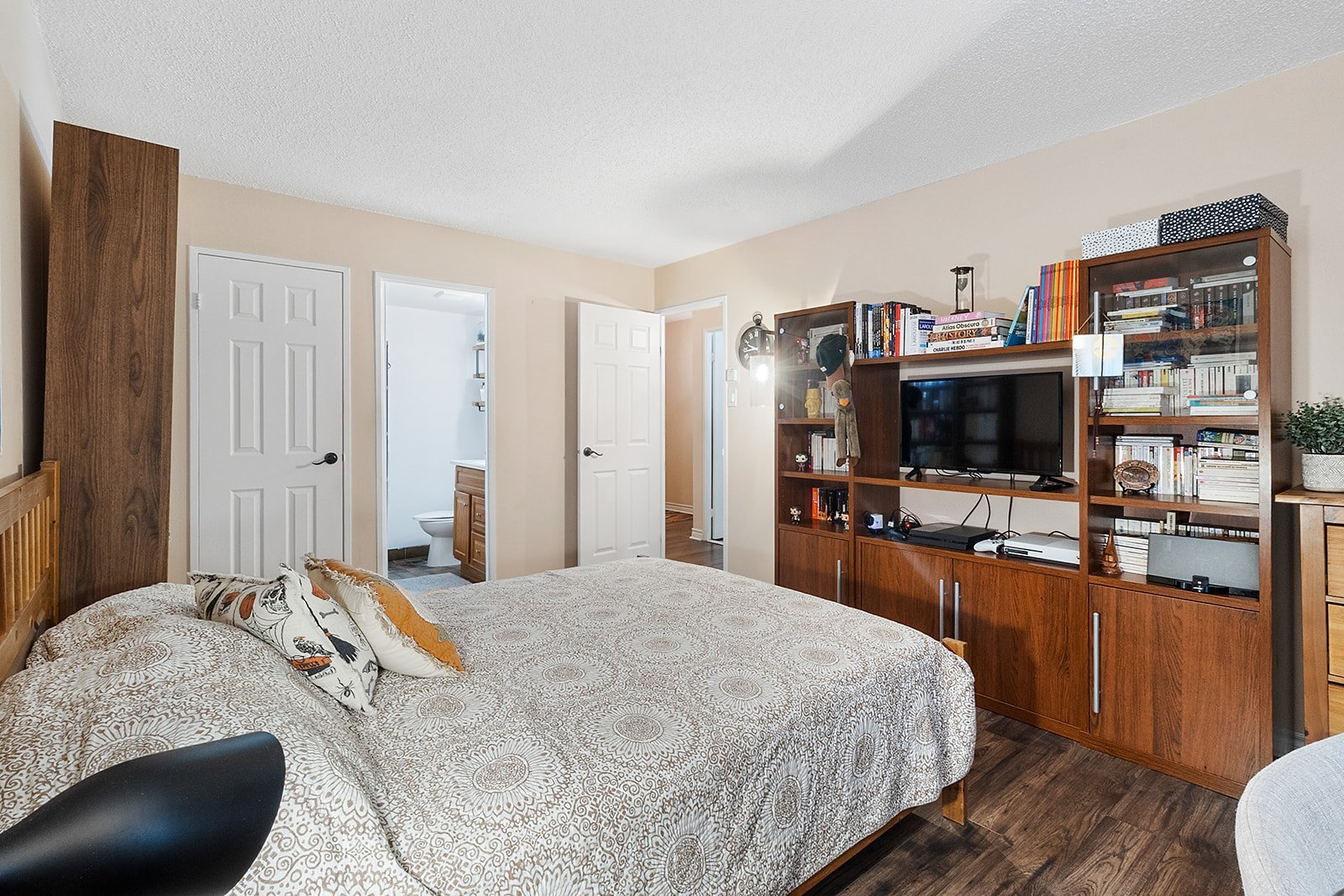 Condo — 17