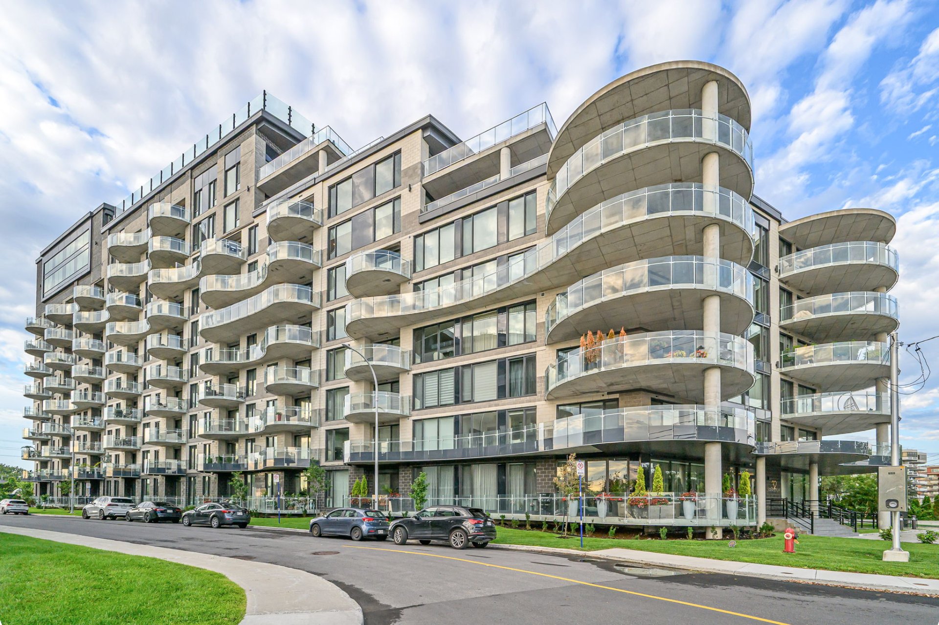 32 Ch. du Bord-du-Lac-Lakeshore #904, Pointe-Claire, QC, H9S0B9