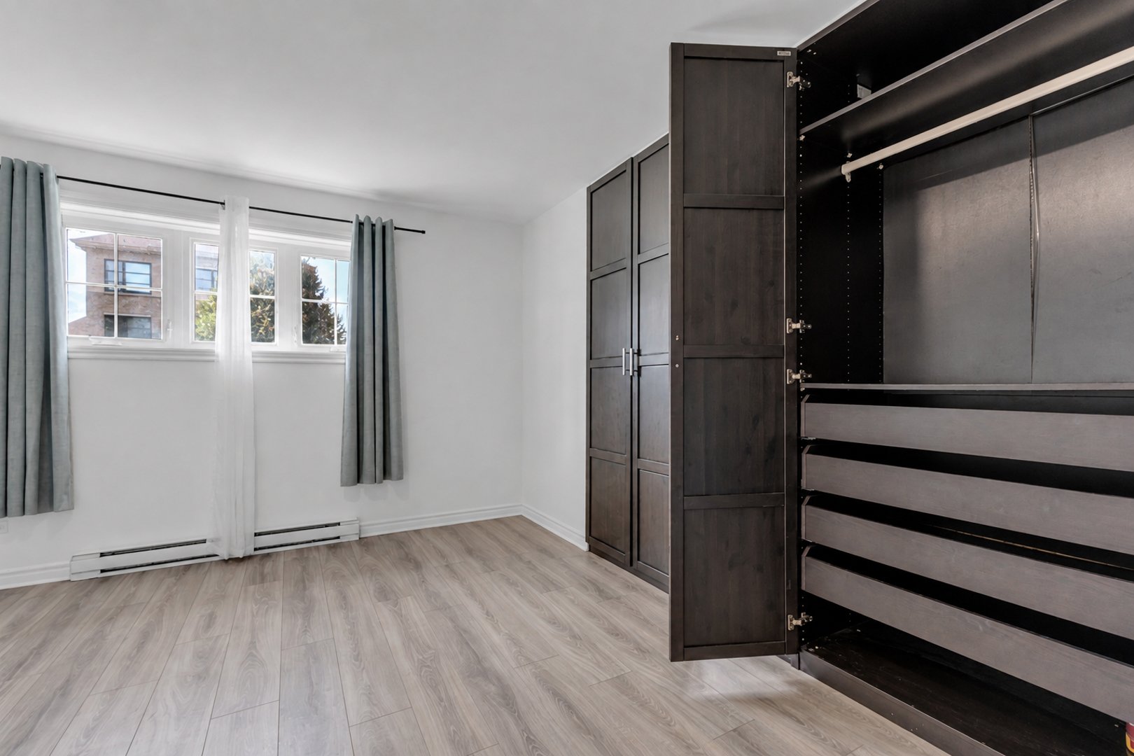 Condo — 23
