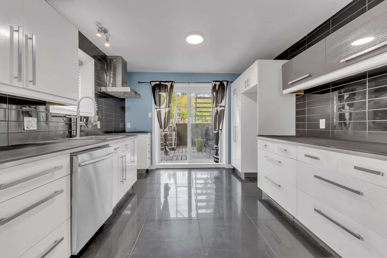 Condo — 13