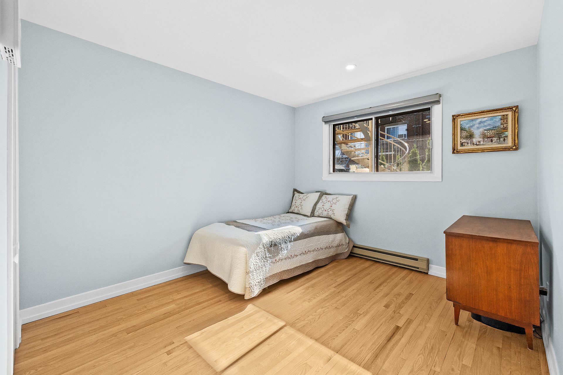 Chambre à coucher – 8678-8682, Boul. Champlain
