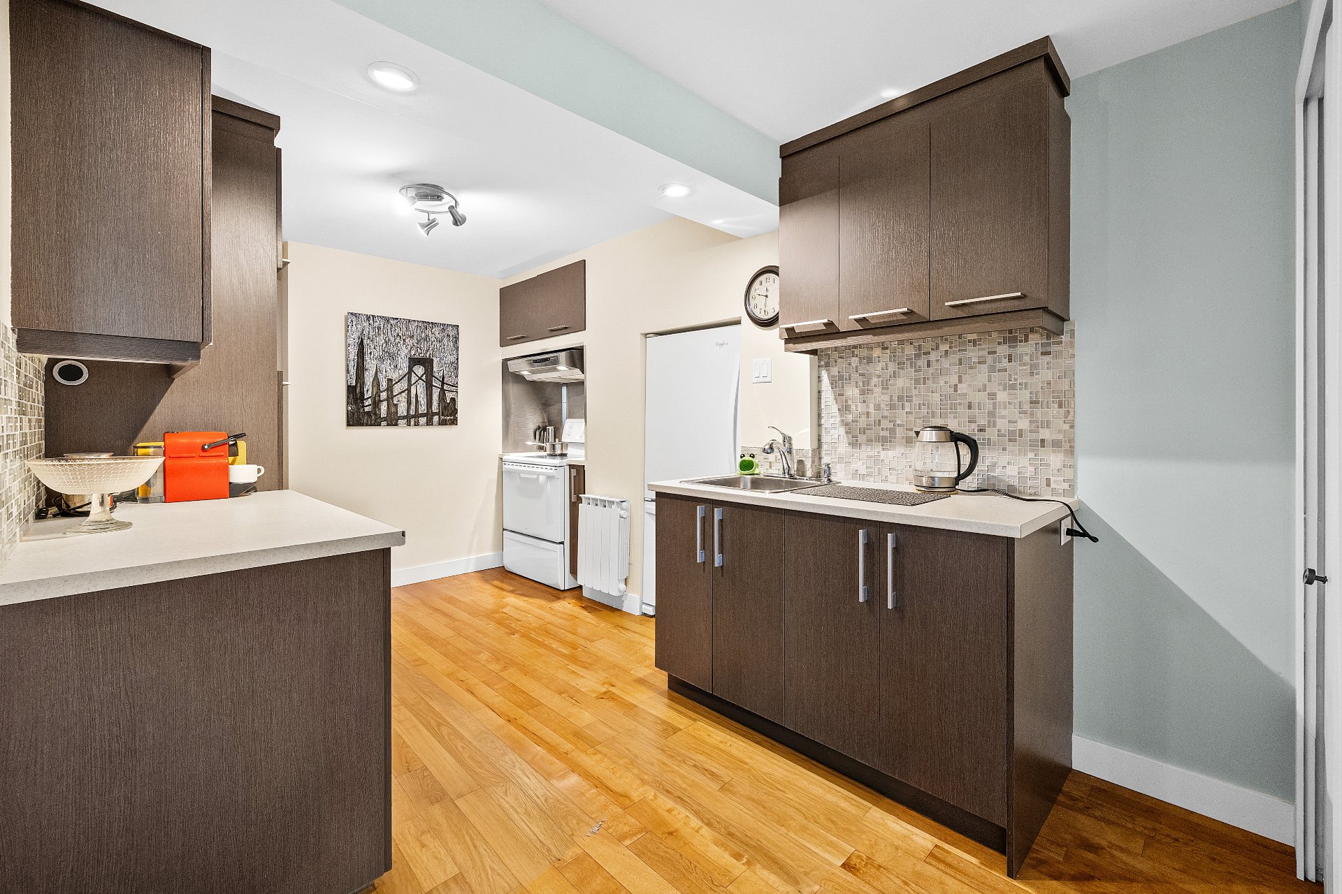 Cuisine – 8678-8682, Boul. Champlain