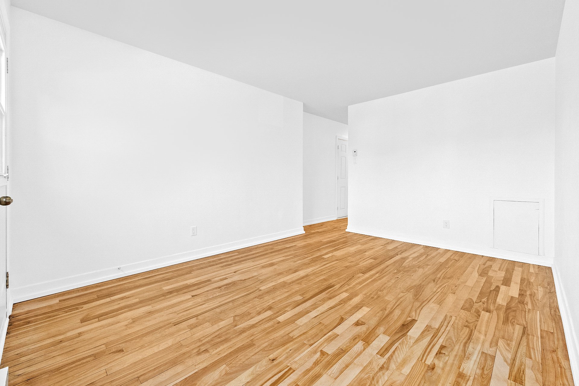 Chambre à coucher – 8678-8682, Boul. Champlain