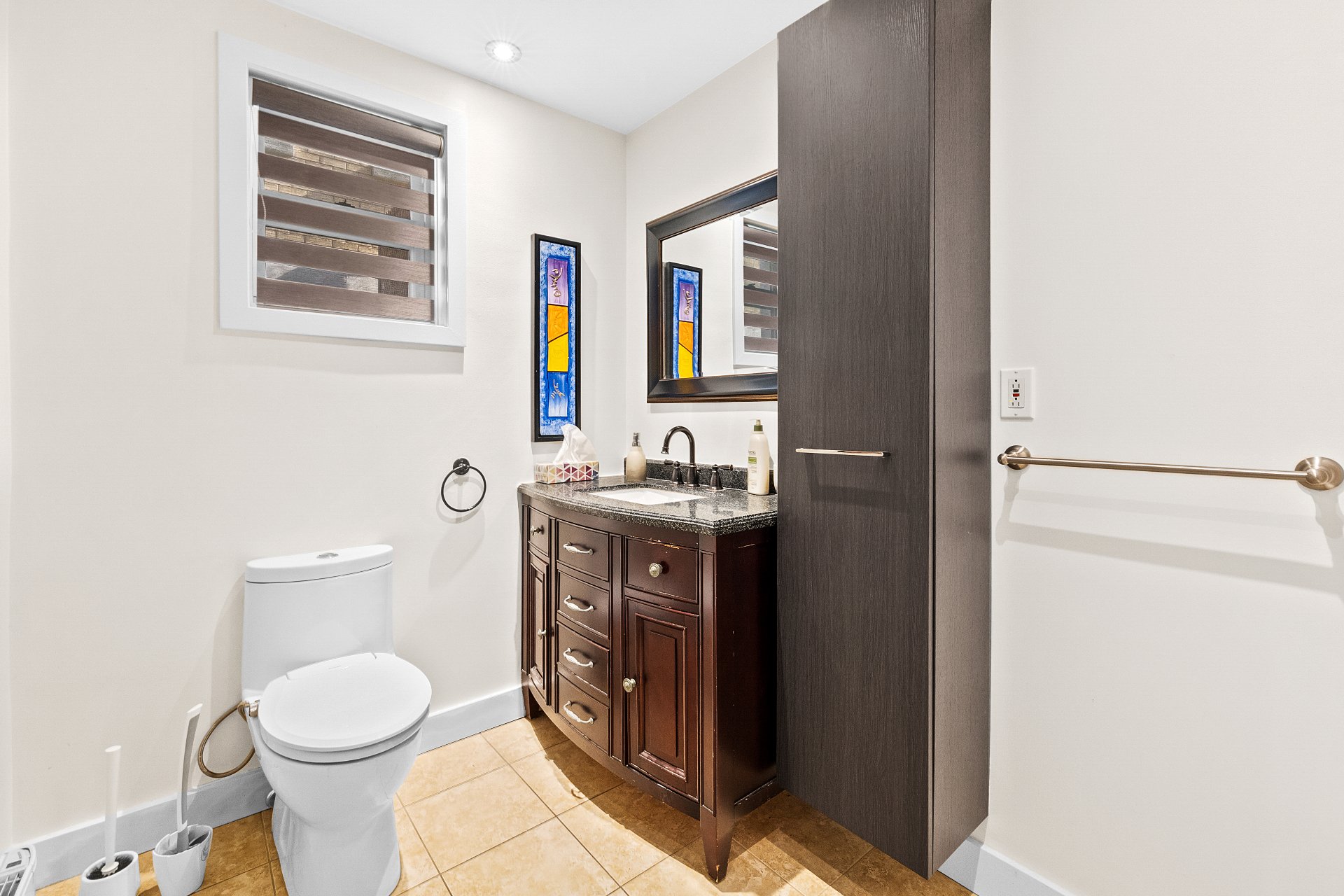 Salle de bains – 8678-8682, Boul. Champlain