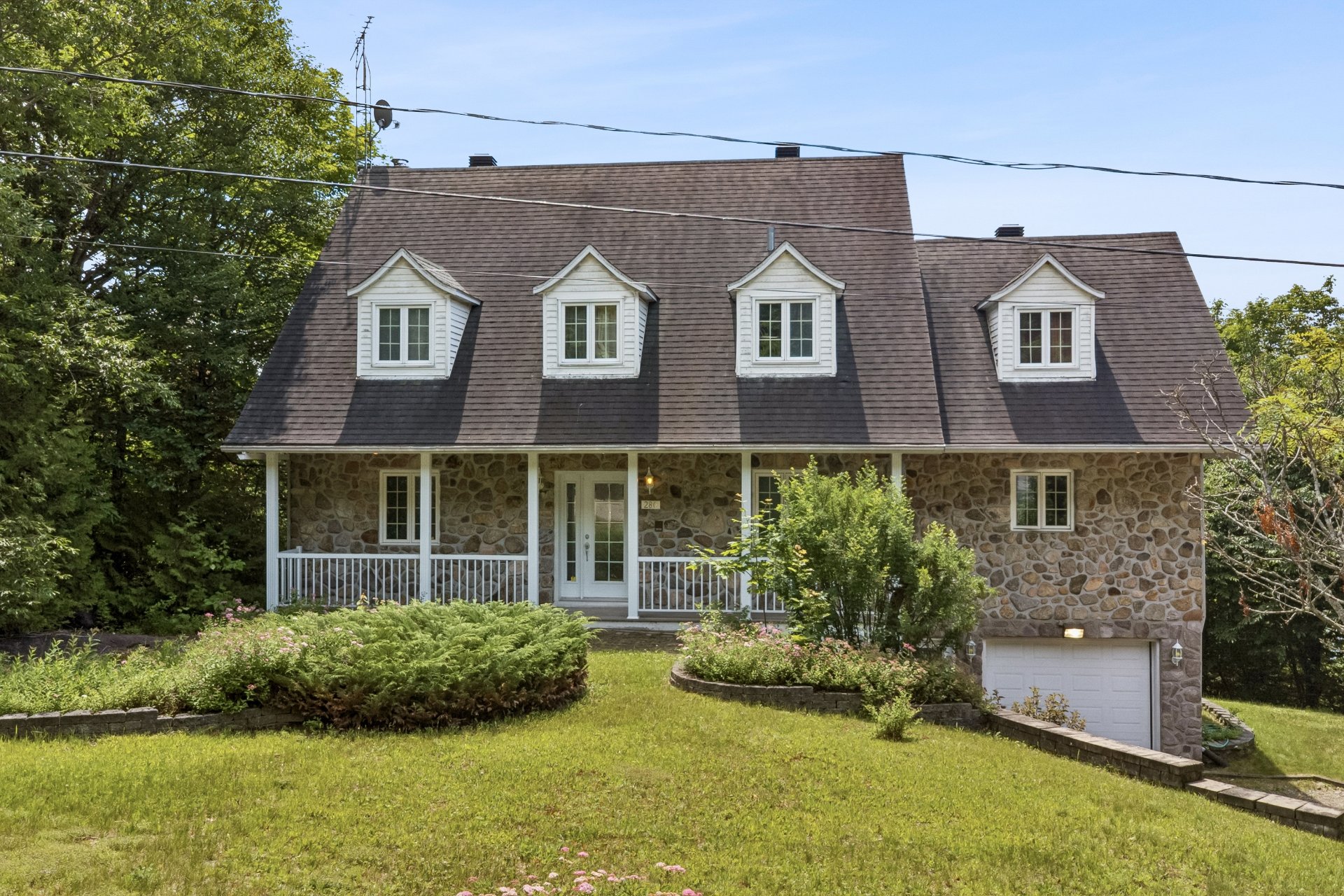 280 Ch. de Chambord, Saint-Adolphe-d'Howard, QC, J0T2B0
