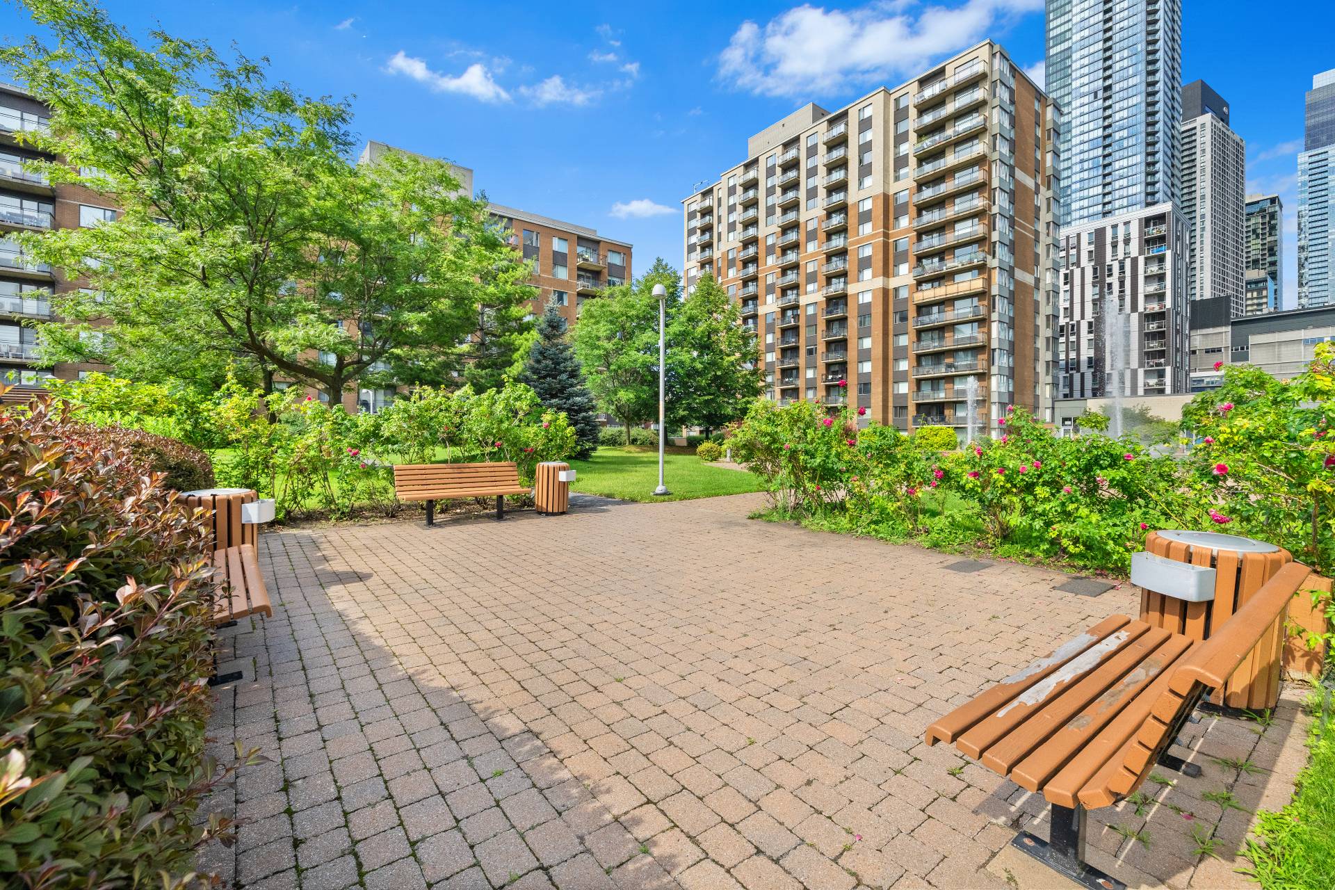 Exterior – 1280, Rue St-Jacques, apt. 1301