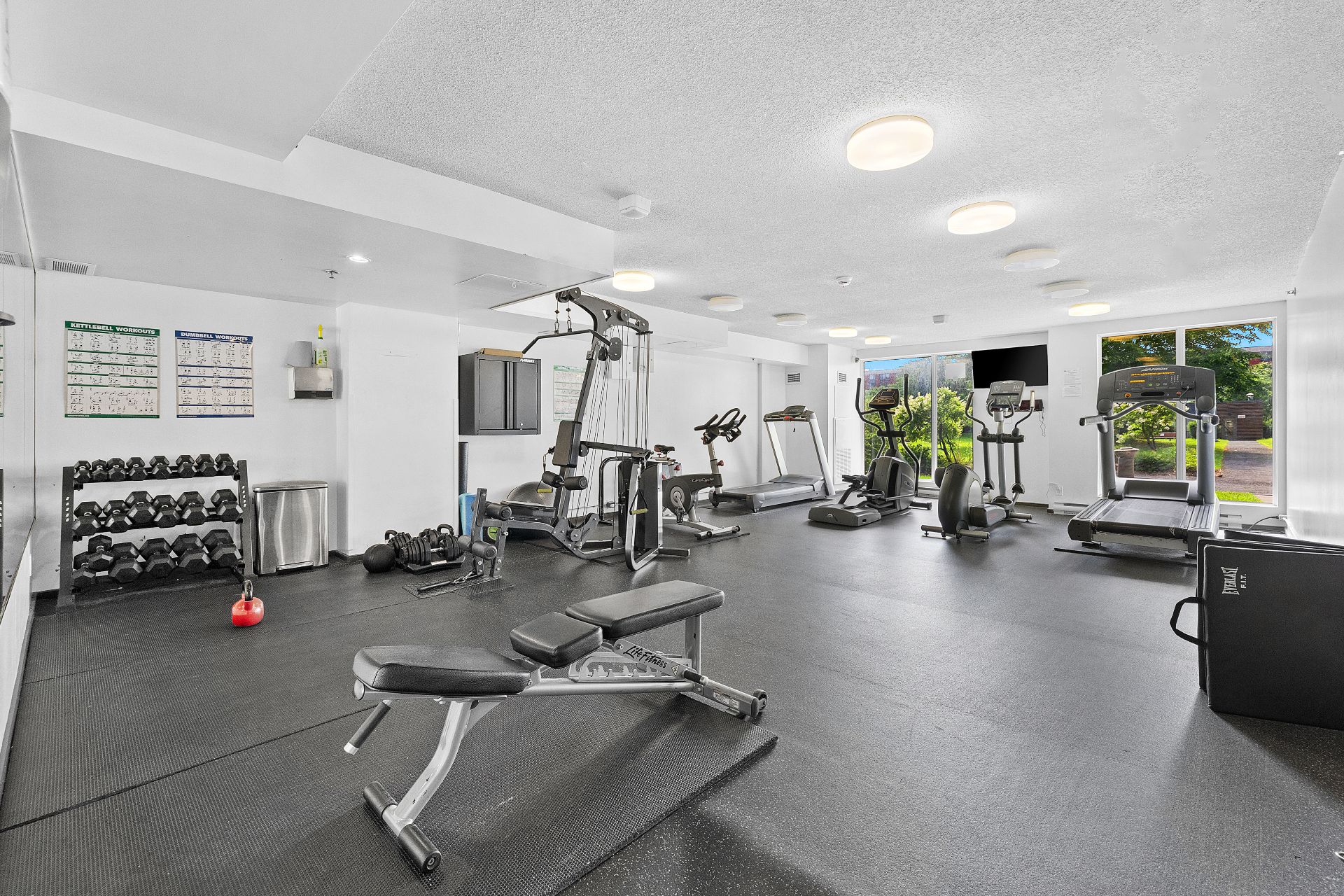 Exercise room – 1280, Rue St-Jacques, apt. 1301