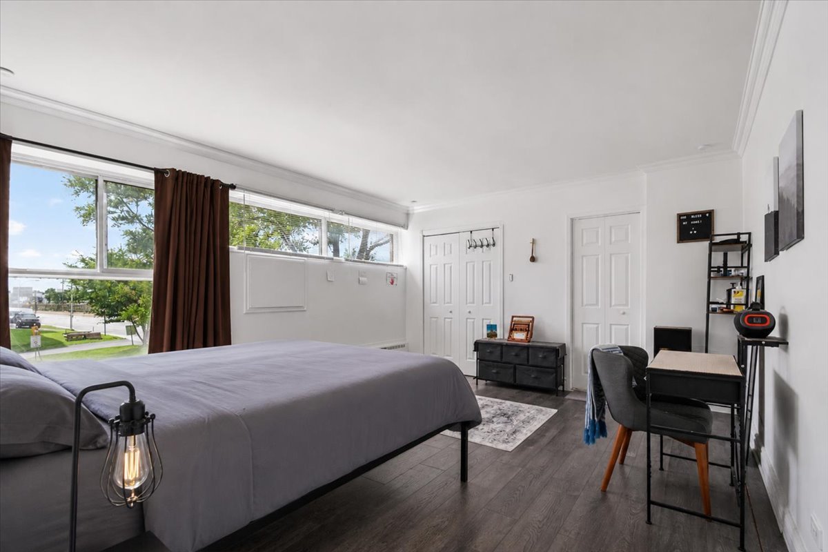 Condo — 18