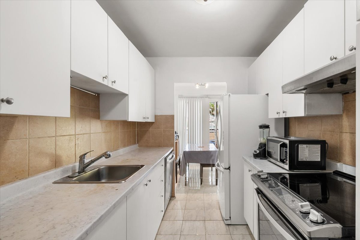 Condo — 15