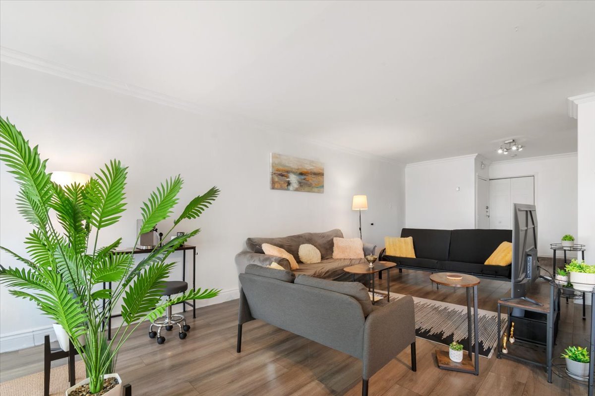 Condo — 9