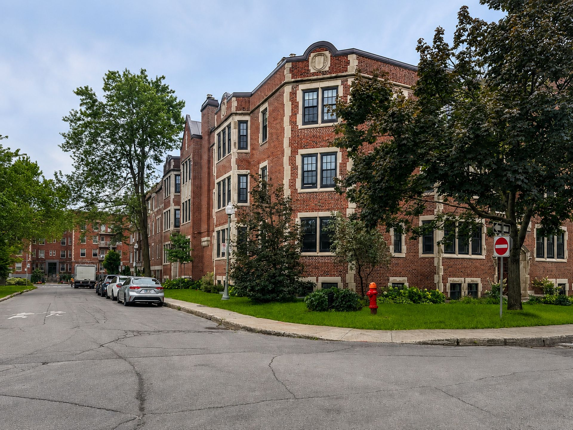 Photo 2 de la propriété située au 44 Ch. Academy, apt. 12, Westmount