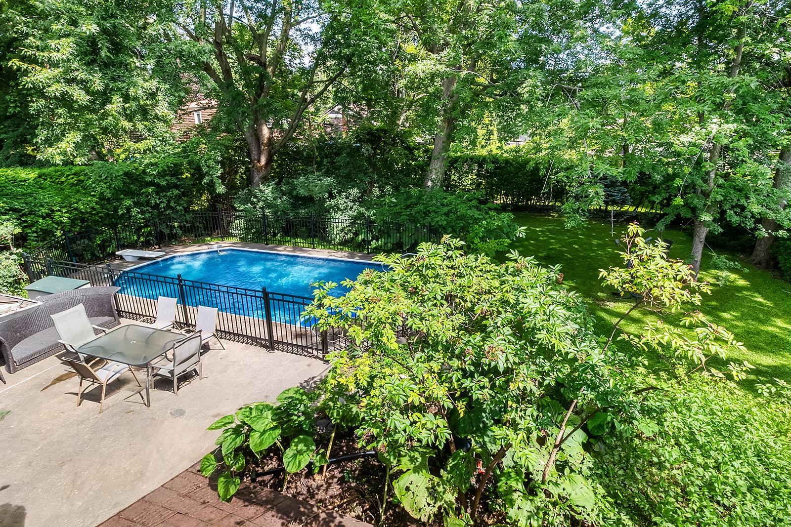 Maison unifamiliale — 32