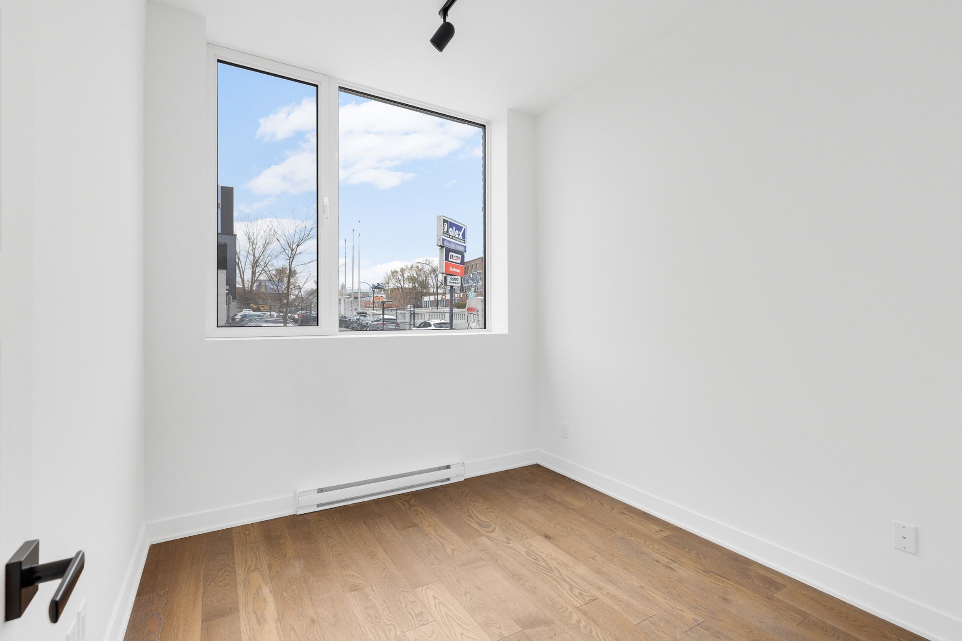 Chambre à coucher principale – 5410, Av. Papineau, app. 103
