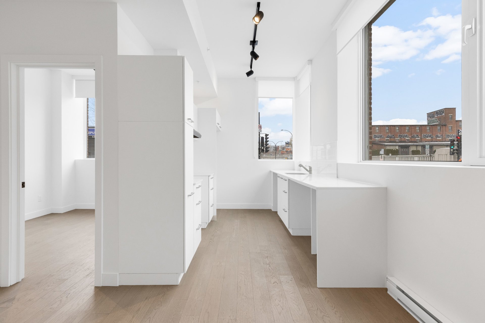 Kitchen – 5420, Av. Papineau, apt. 101