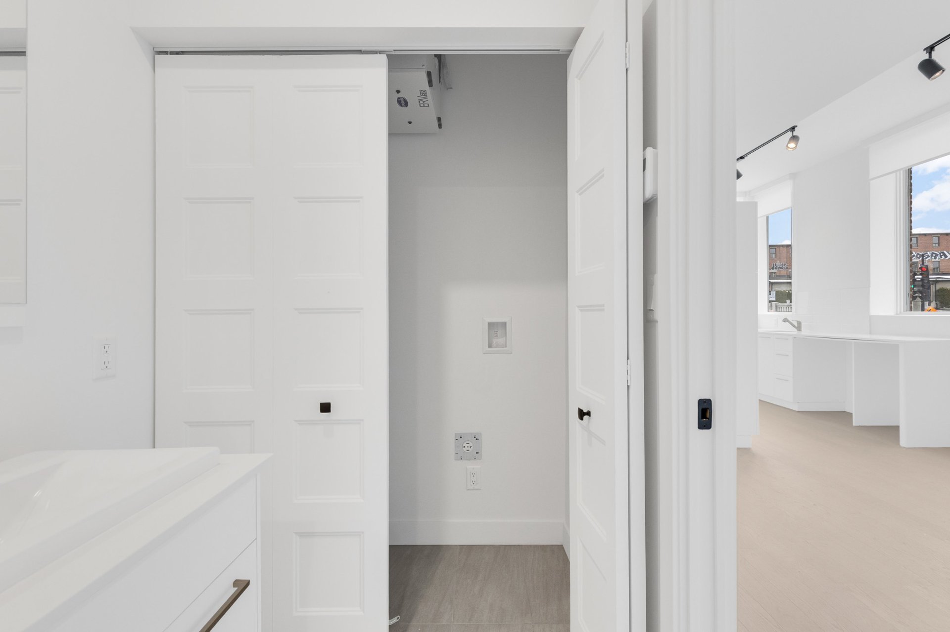 Laundry room – 5420, Av. Papineau, apt. 101