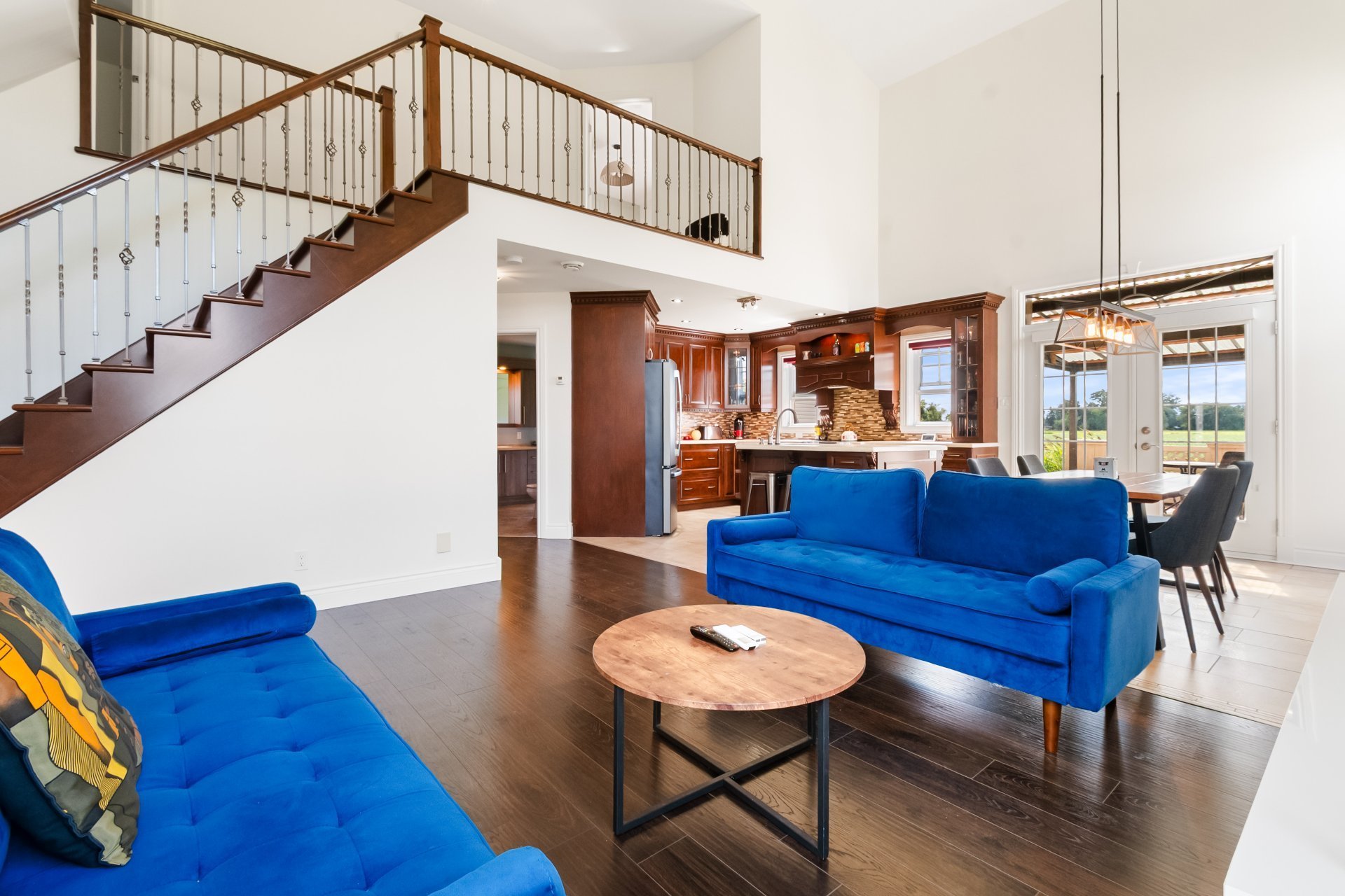 Maison unifamiliale — 6