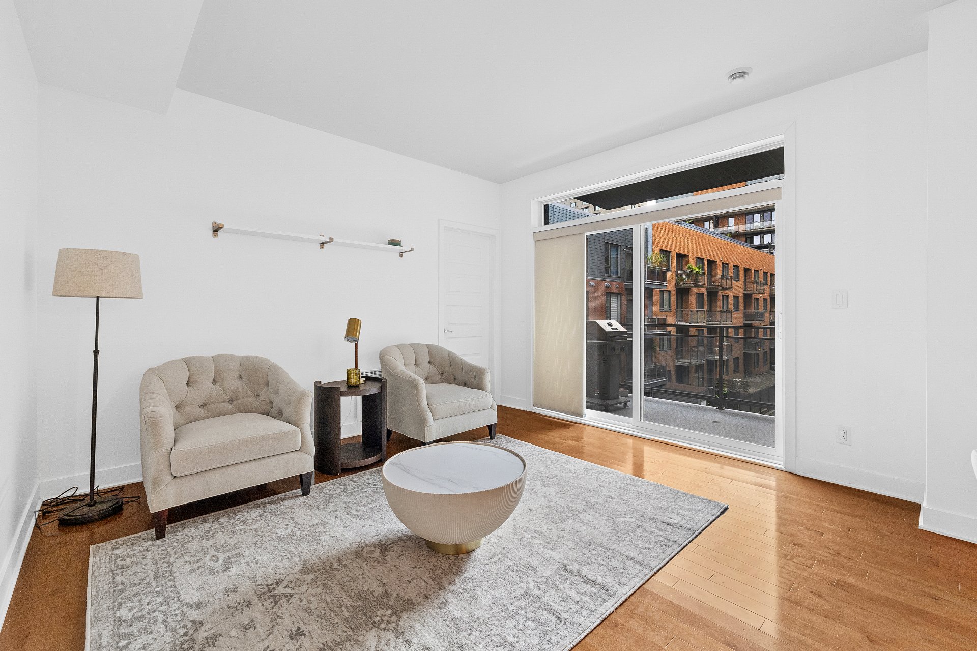 Living room – 1055, Rue De La Gauchetière E., apt. 301