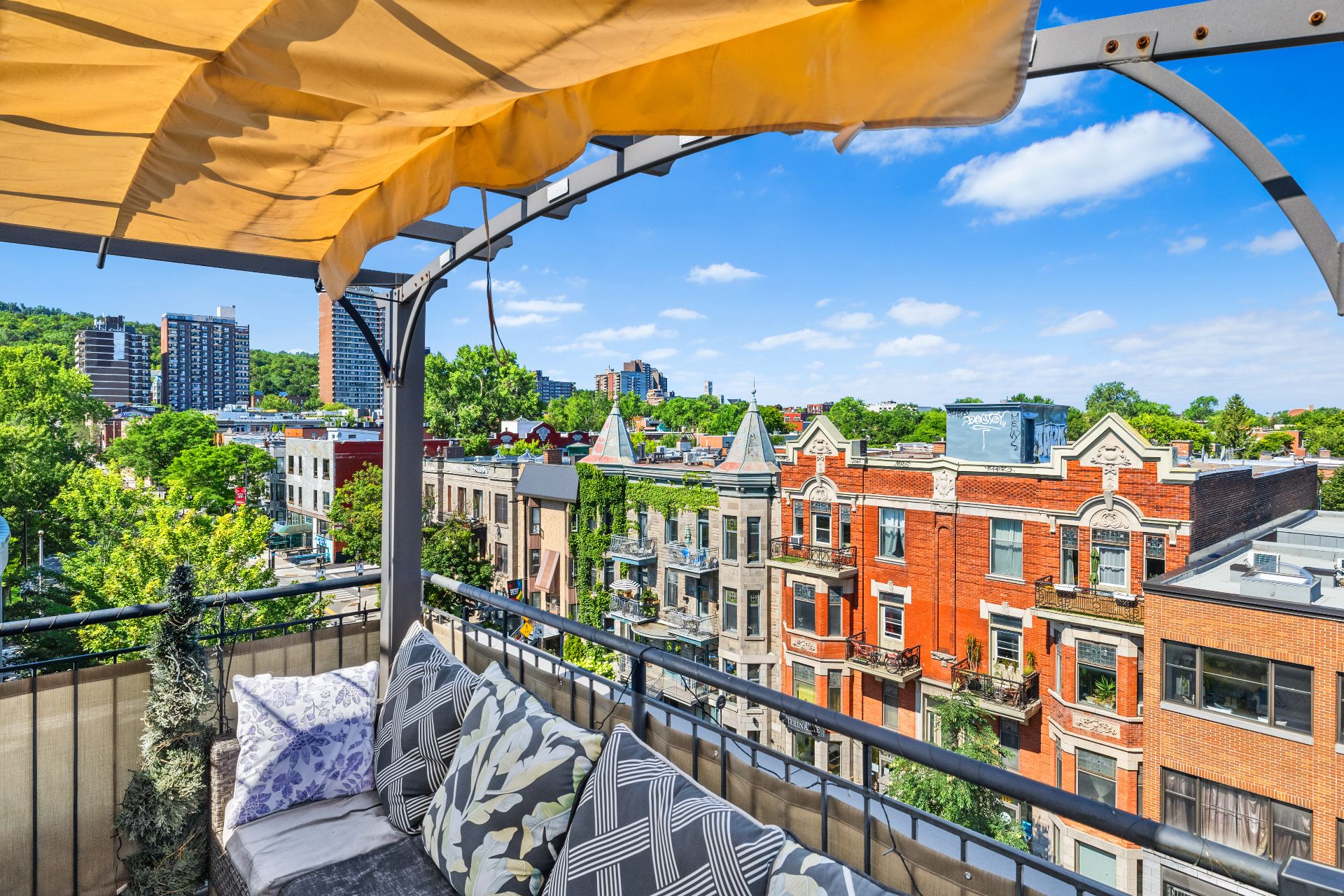 4490, Rue St-Urbain, apt. 402