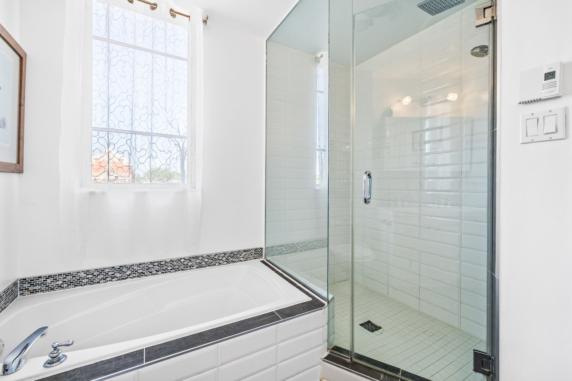Bathroom – 4490, Rue St-Urbain, apt. 402