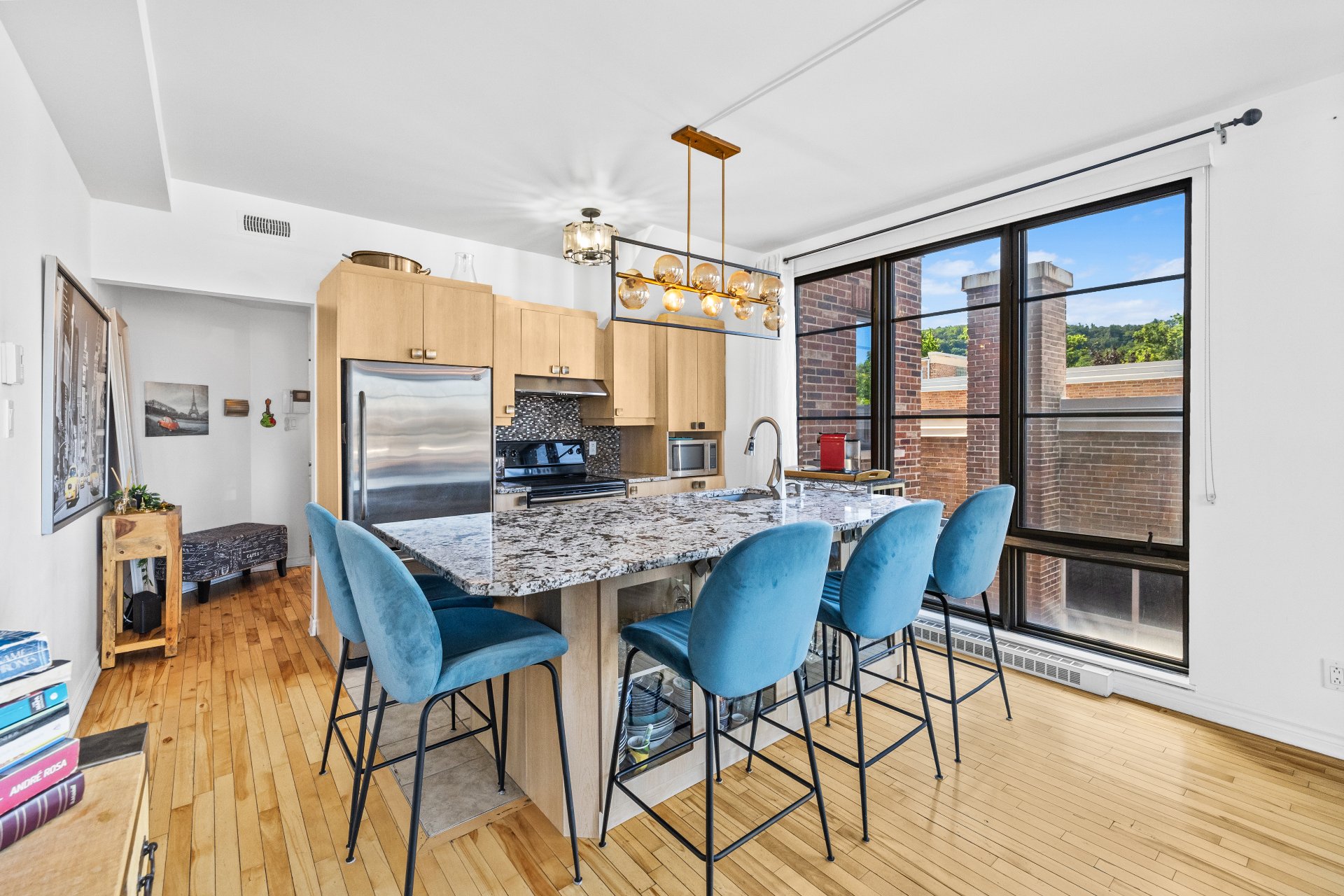 Dining room – 4490, Rue St-Urbain, apt. 402