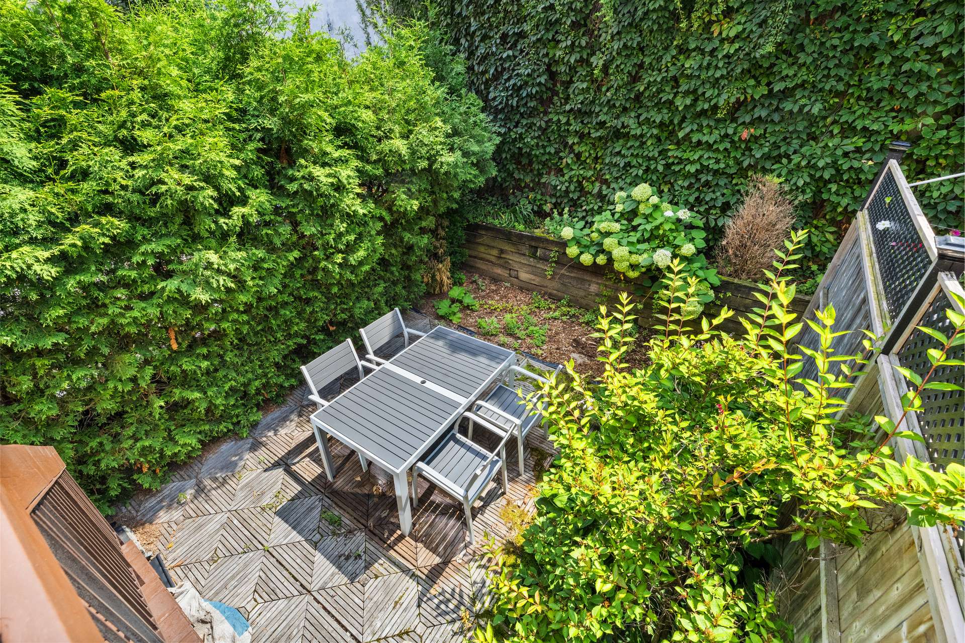 Backyard – 2662, Rue Workman