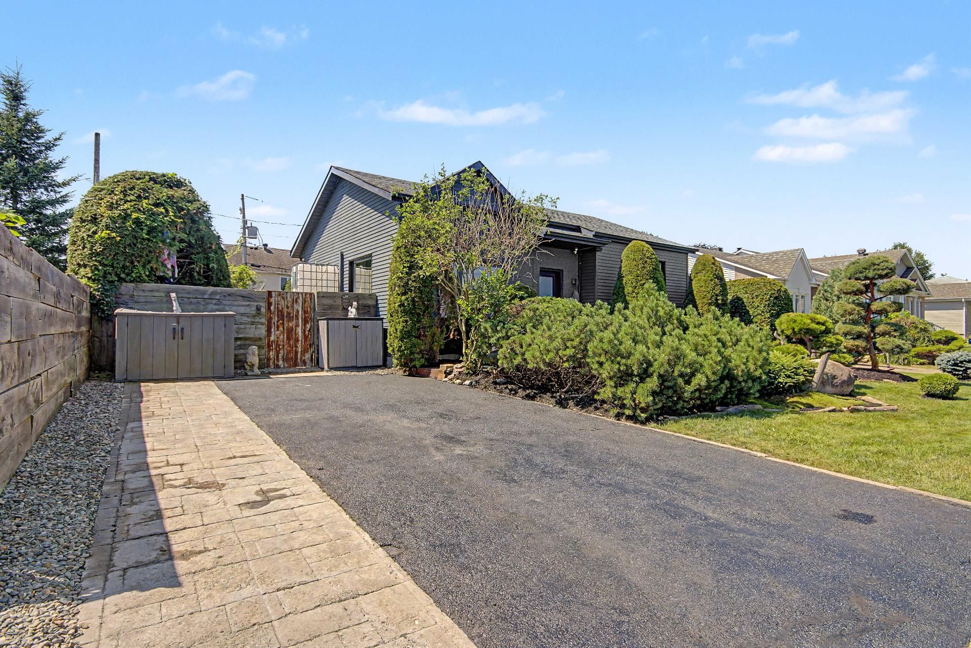 32 Rue des Mésanges, Saint-Basile-le-Grand, QC, J3N1N1