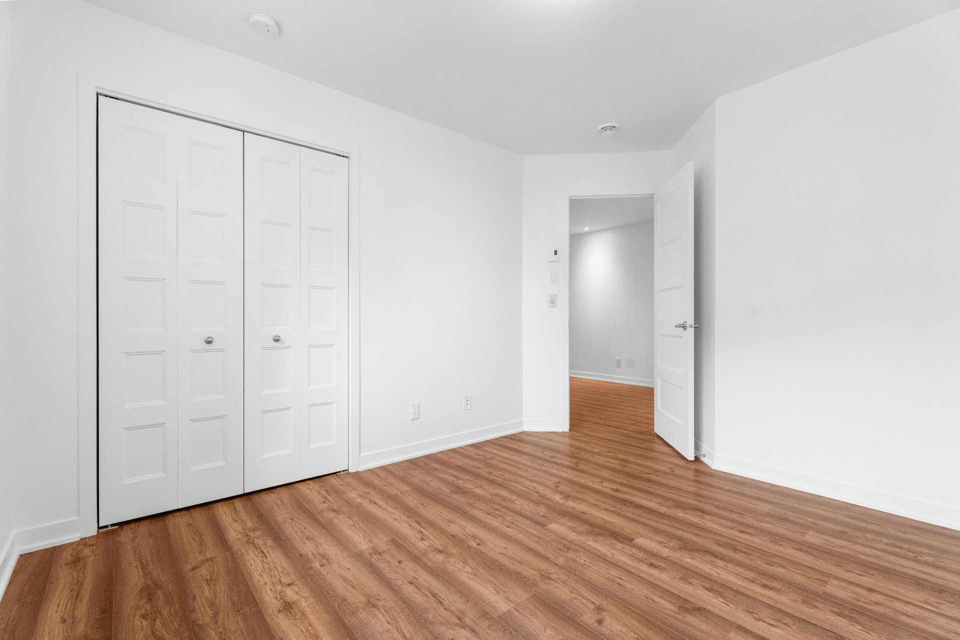 Bedroom – 9150, Rue Lennon, apt. 1