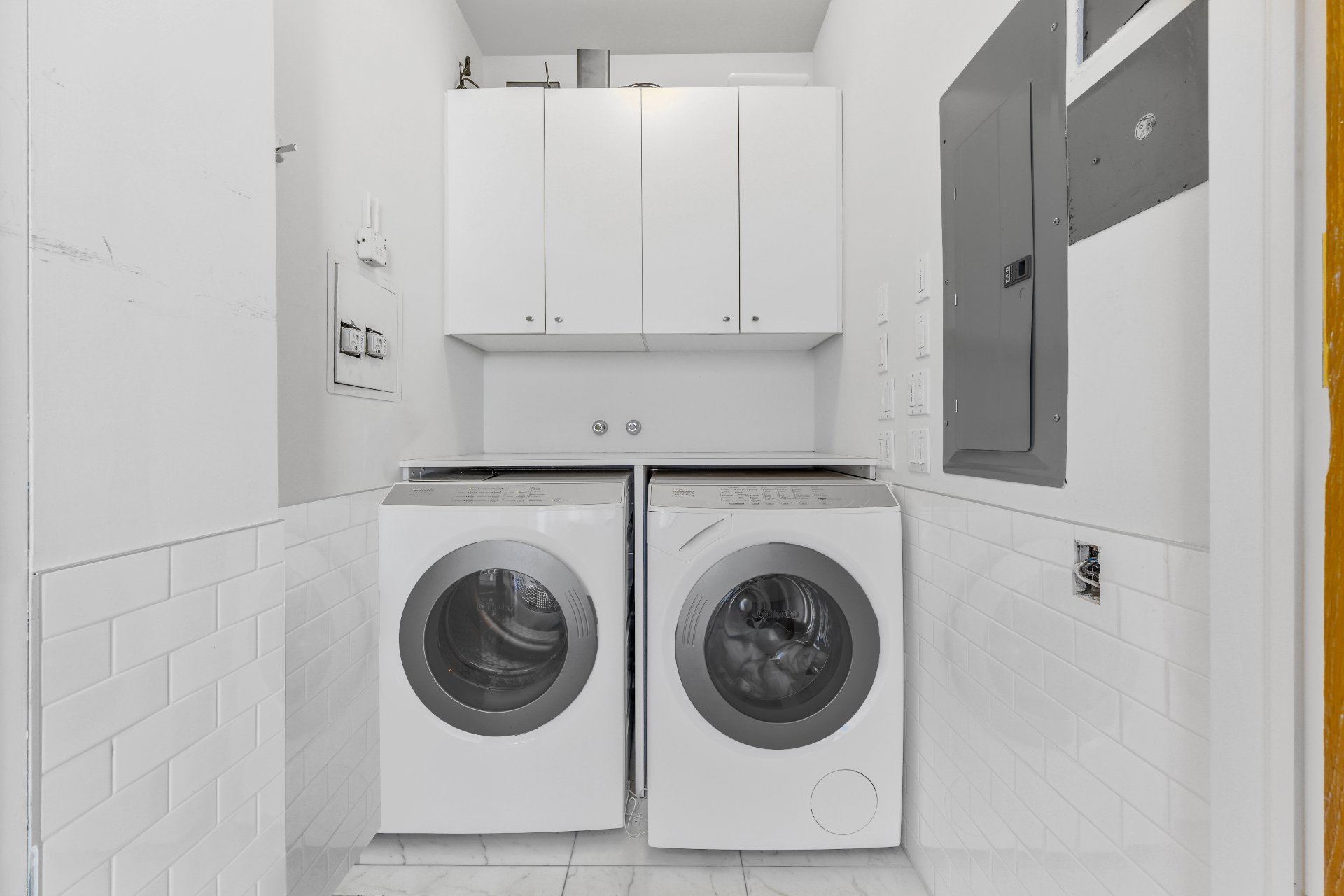Salle de lavage – 801, Rue de la Commune E., app. 901
