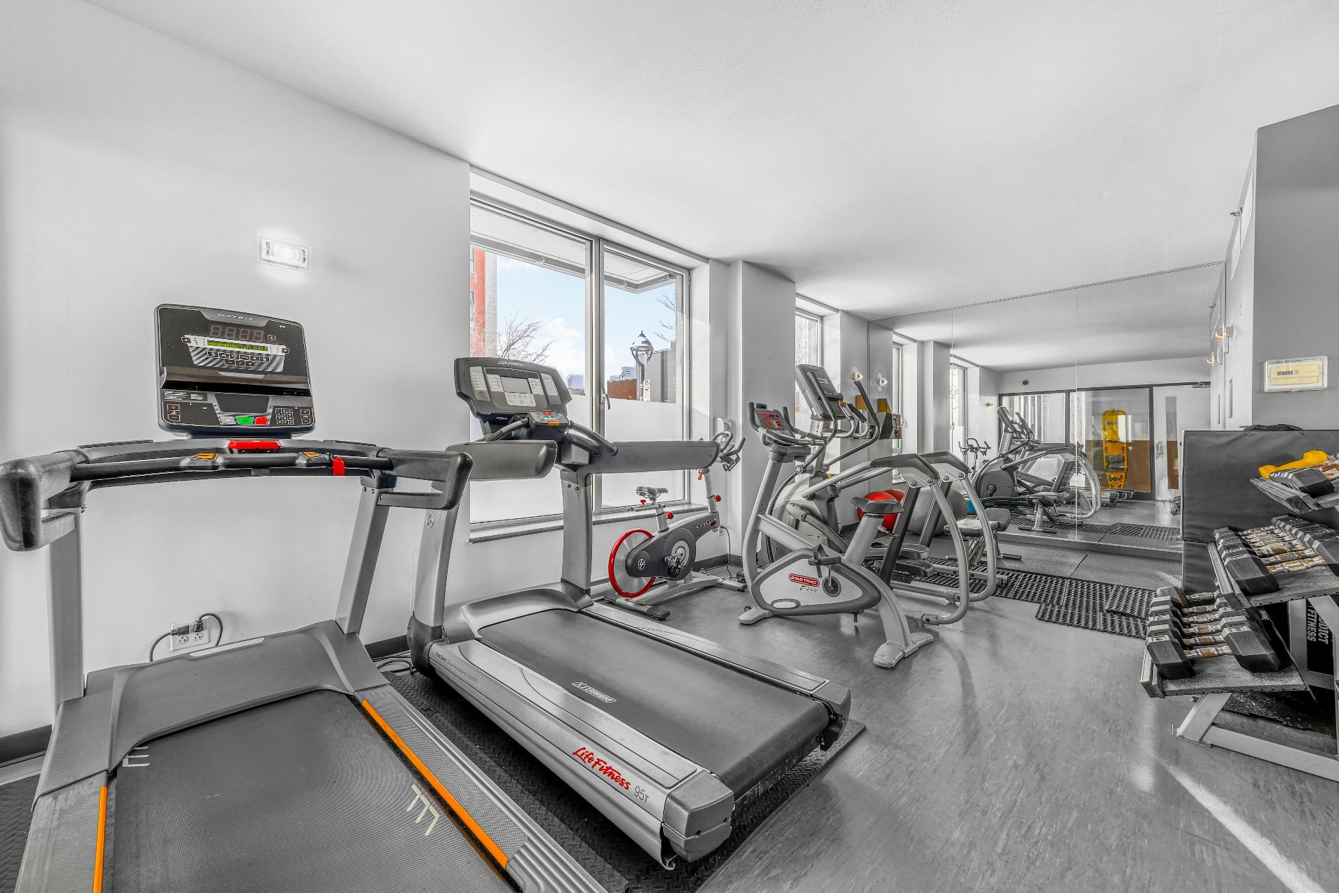 Salle d'exercice – 801, Rue de la Commune E., app. 901