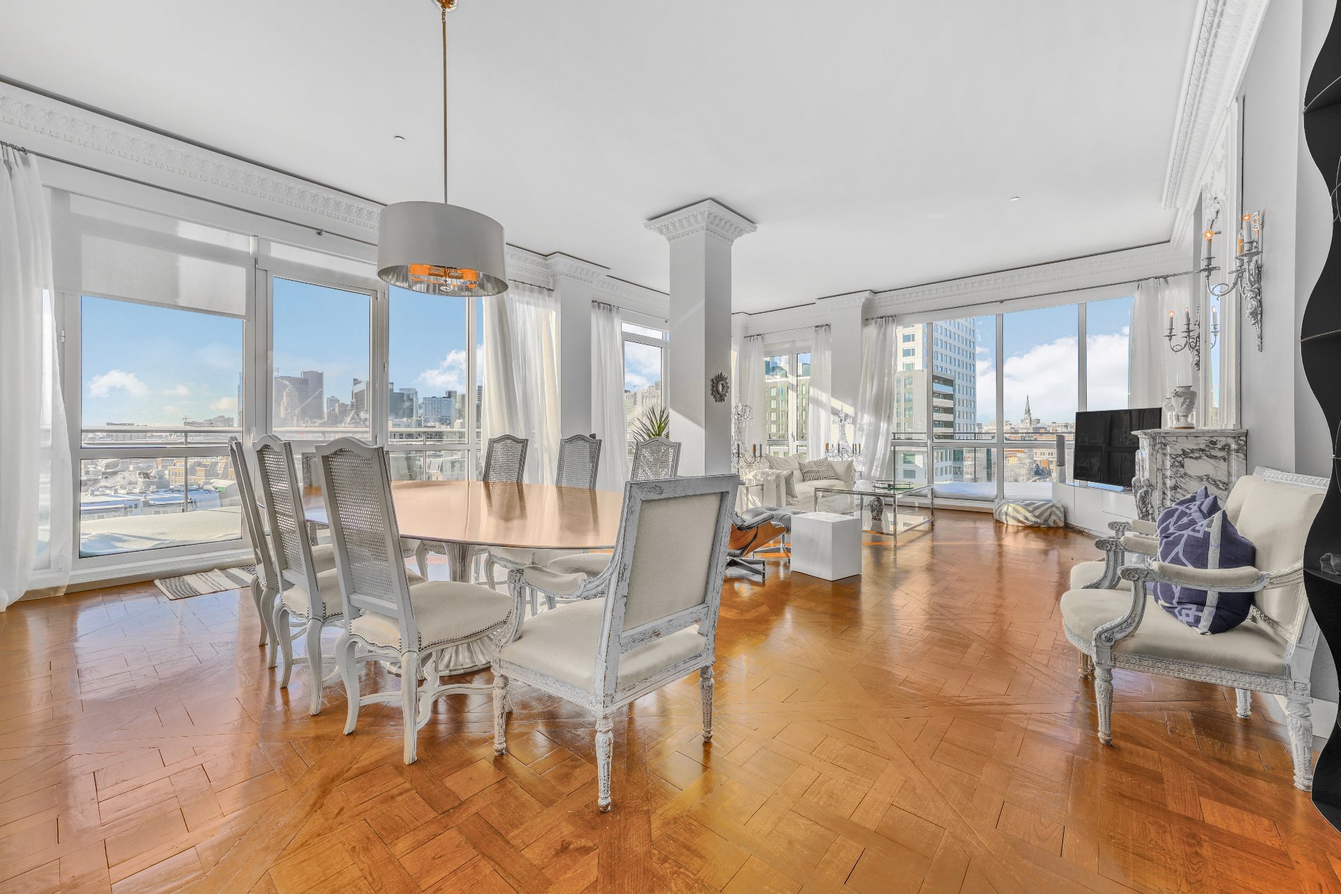 801, Rue de la Commune E., apt. 901
