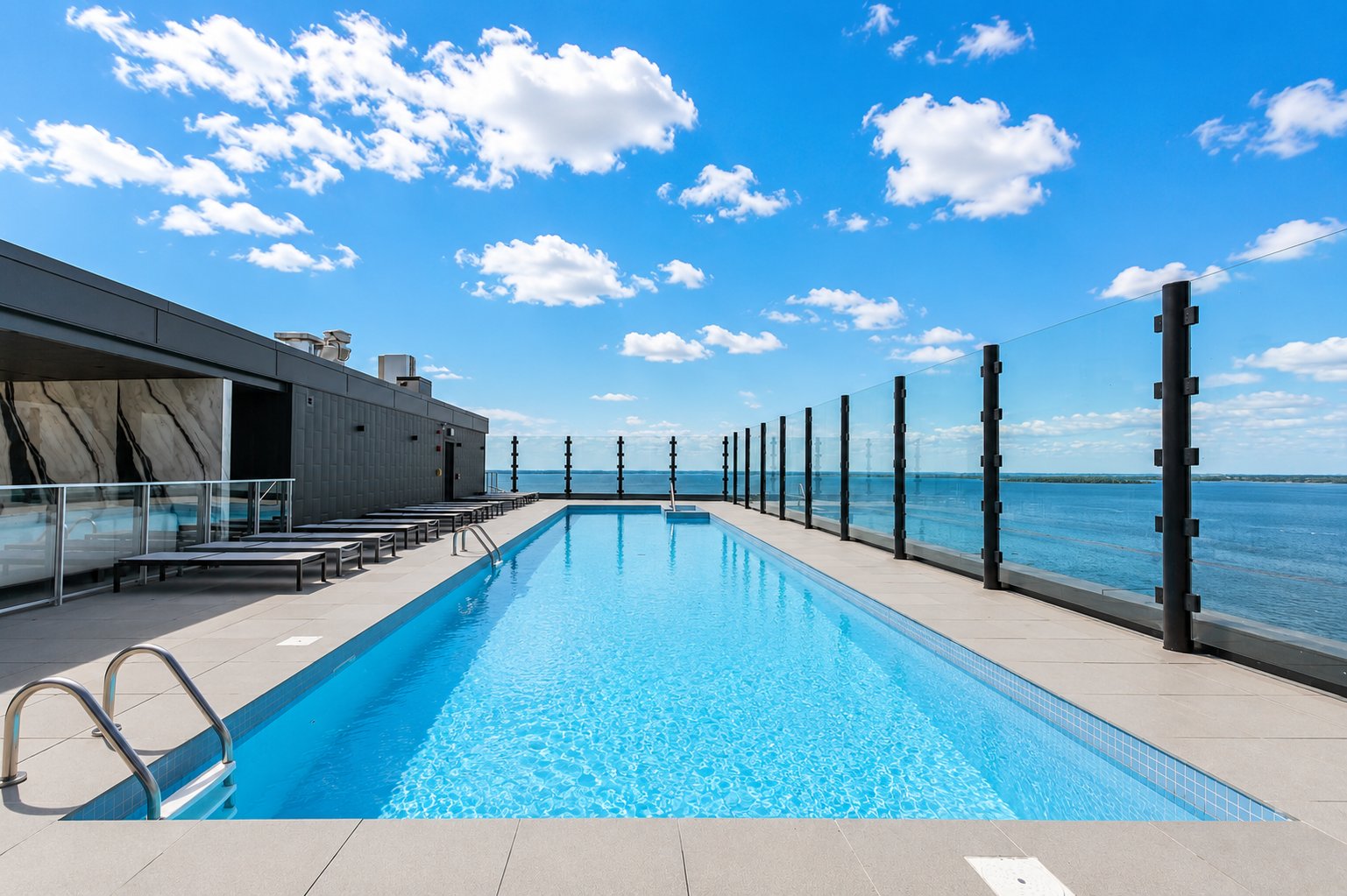 32 Ch. du Bord-du-Lac-Lakeshore #804, Pointe-Claire, QC, H9S0B9