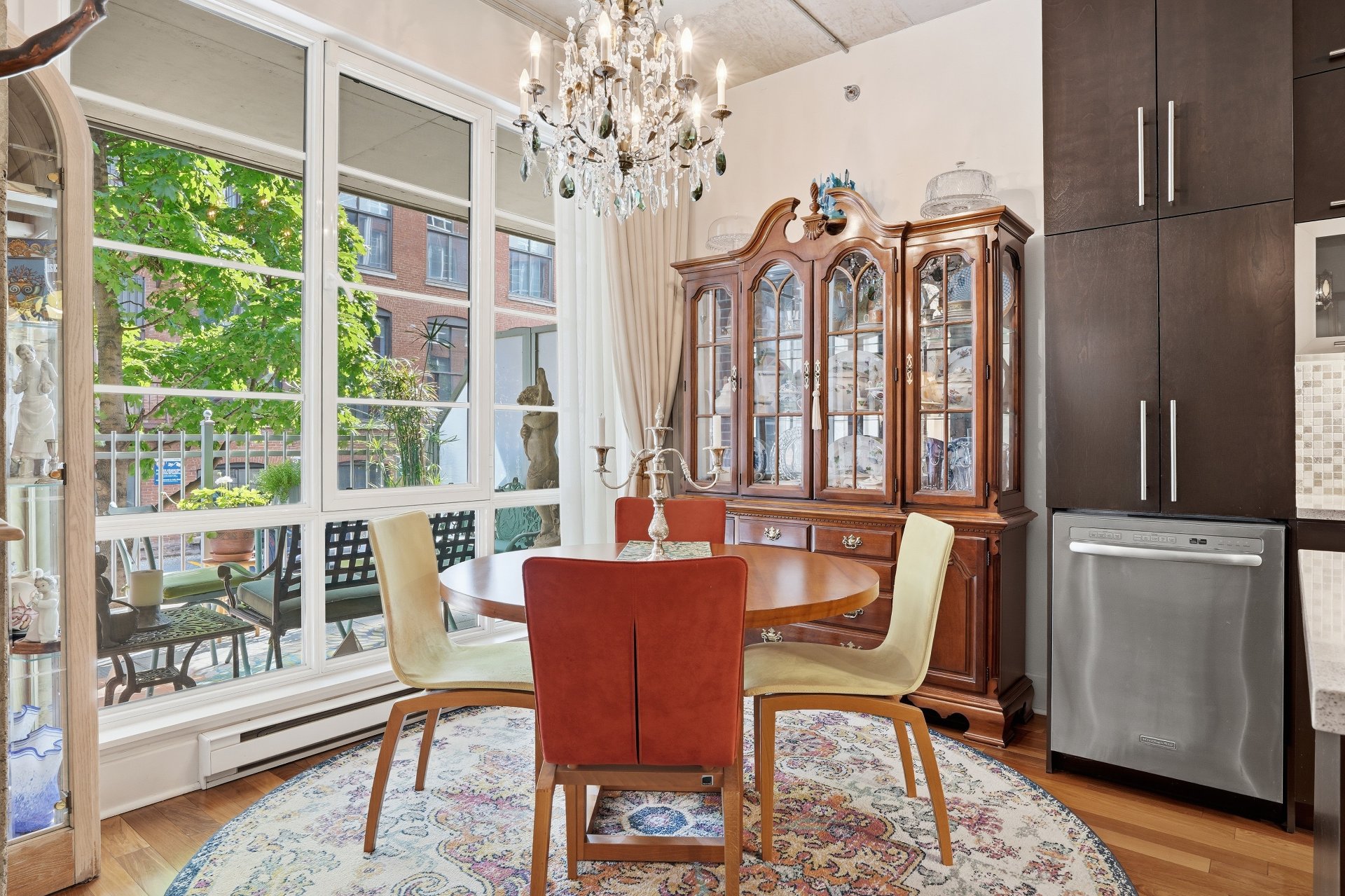Dining room – 4150, Rue St-Ambroise, apt. 115