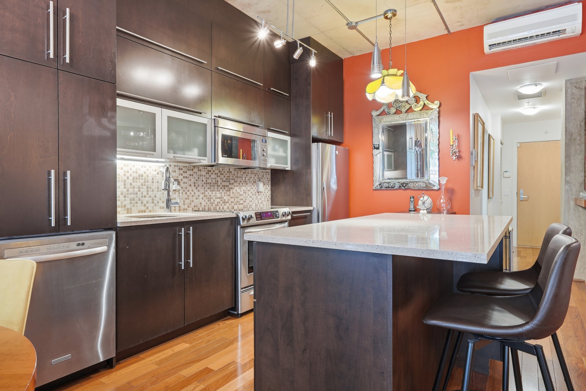 Kitchen – 4150, Rue St-Ambroise, apt. 115