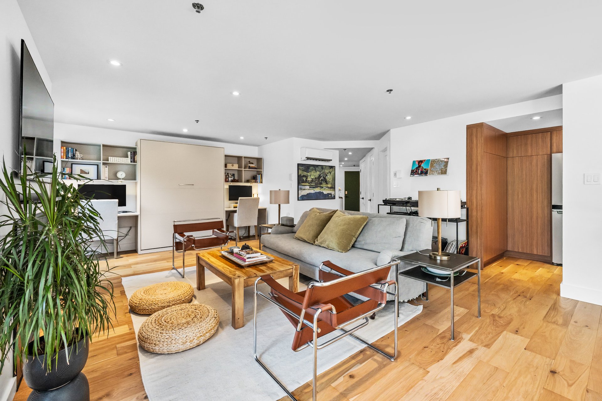 1315, Rue Notre-Dame O., apt. 209