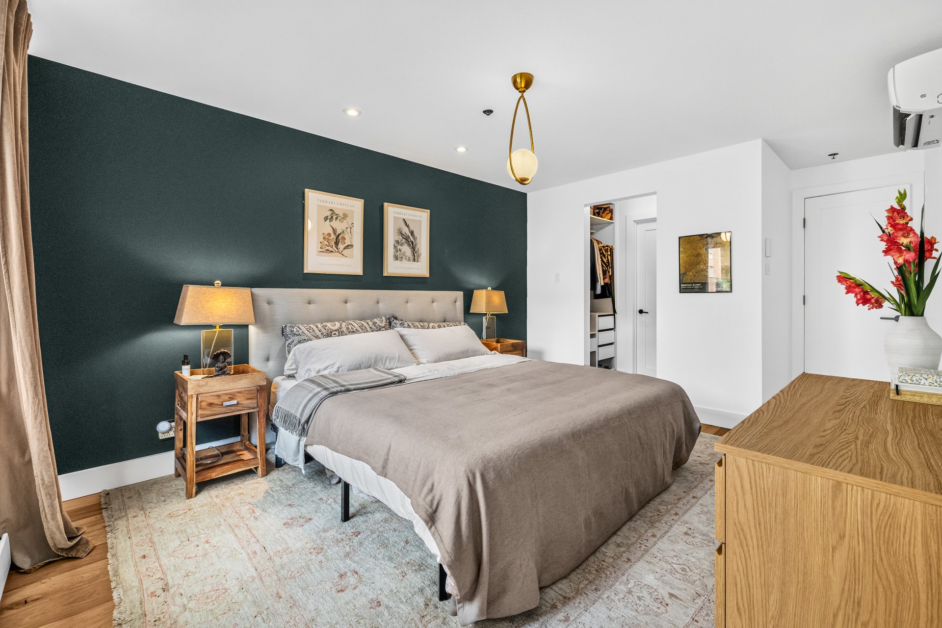 Primary bedroom – 1315, Rue Notre-Dame O., apt. 209
