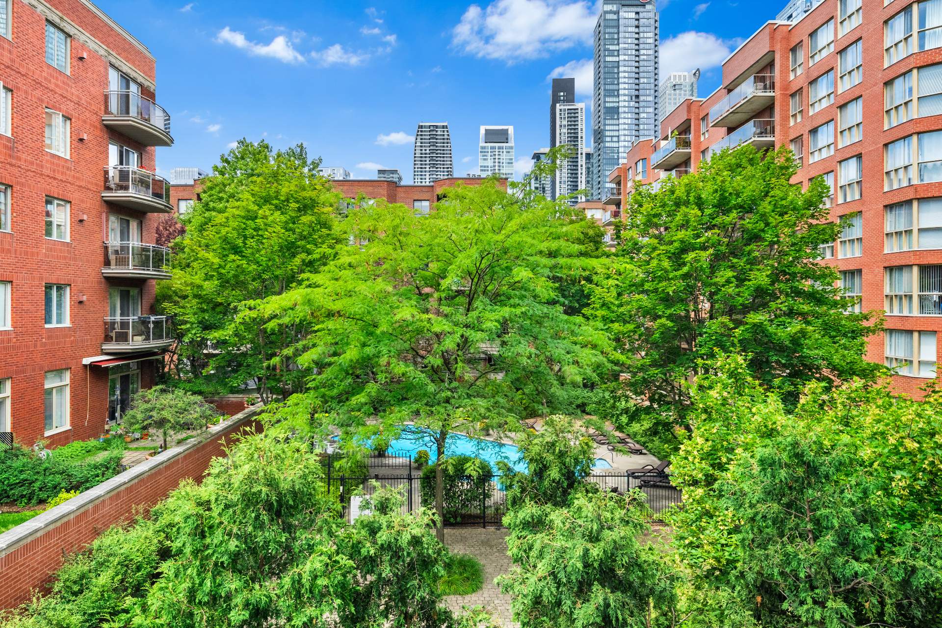 Balcony – 1315, Rue Notre-Dame O., apt. 209