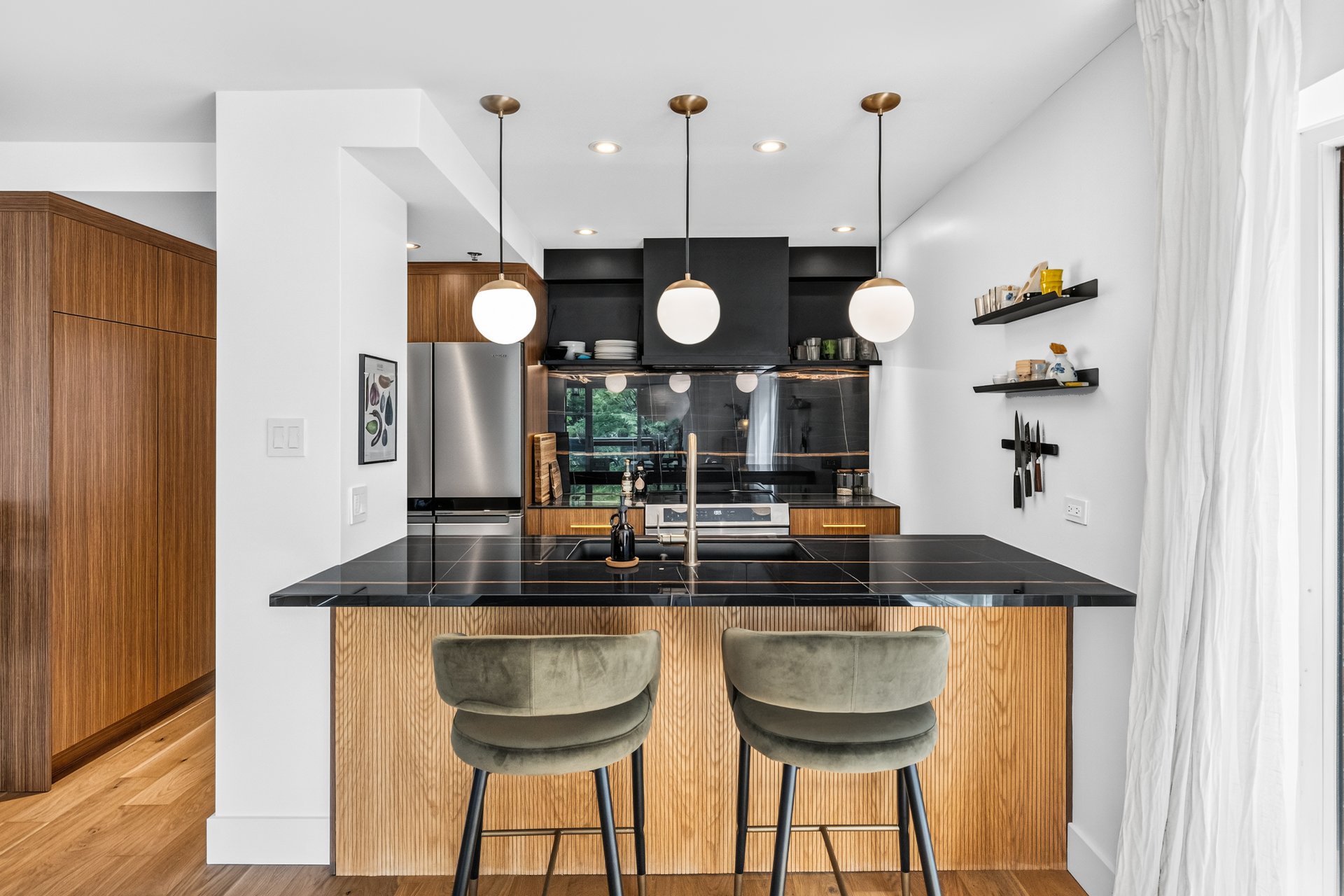 Kitchen – 1315, Rue Notre-Dame O., apt. 209